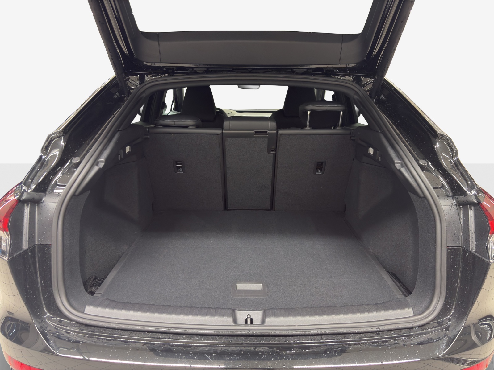 AUDI Q4 Sportback e-tron 45 quattro-image-5