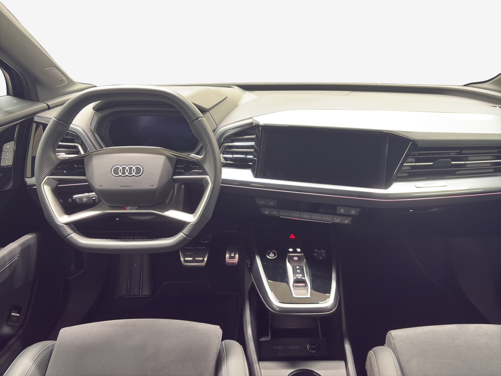 AUDI Q4 Sportback e-tron 45 quattro-image-13