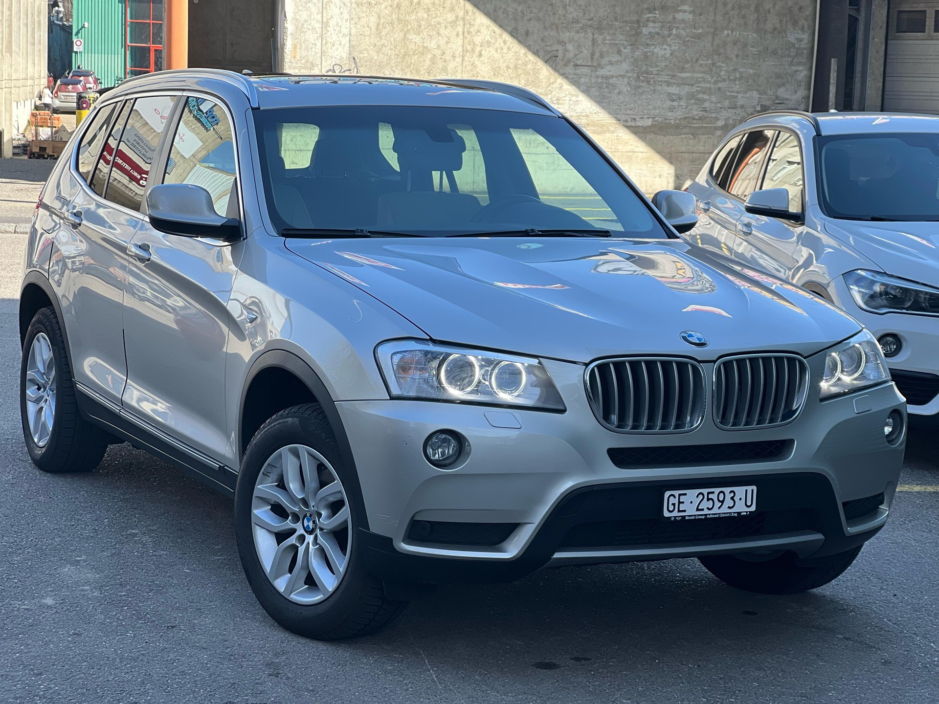 BMW X3 xDrive 28i Steptronic-image-1