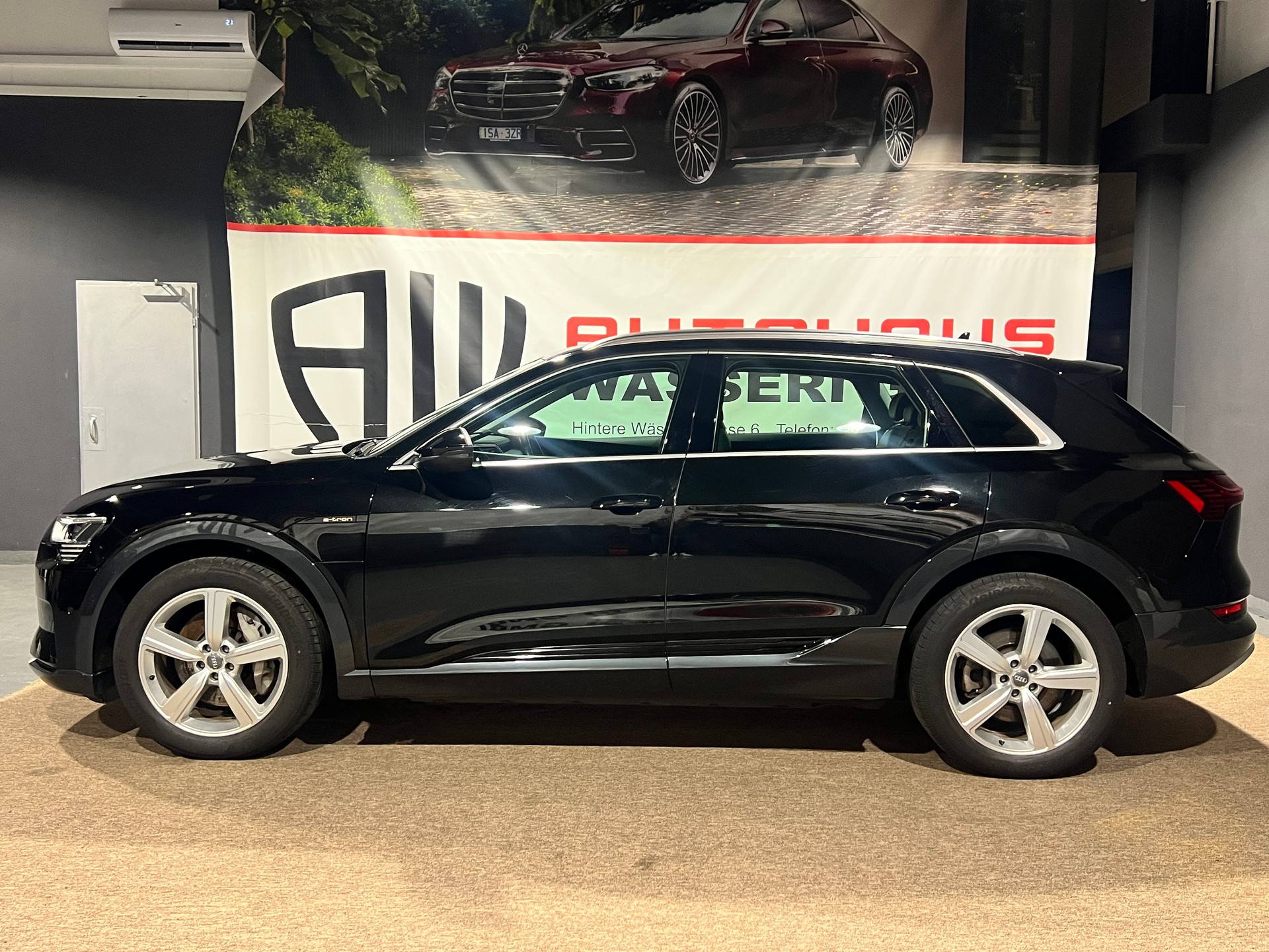 AUDI e-tron 50 Advanced quattro-image-3
