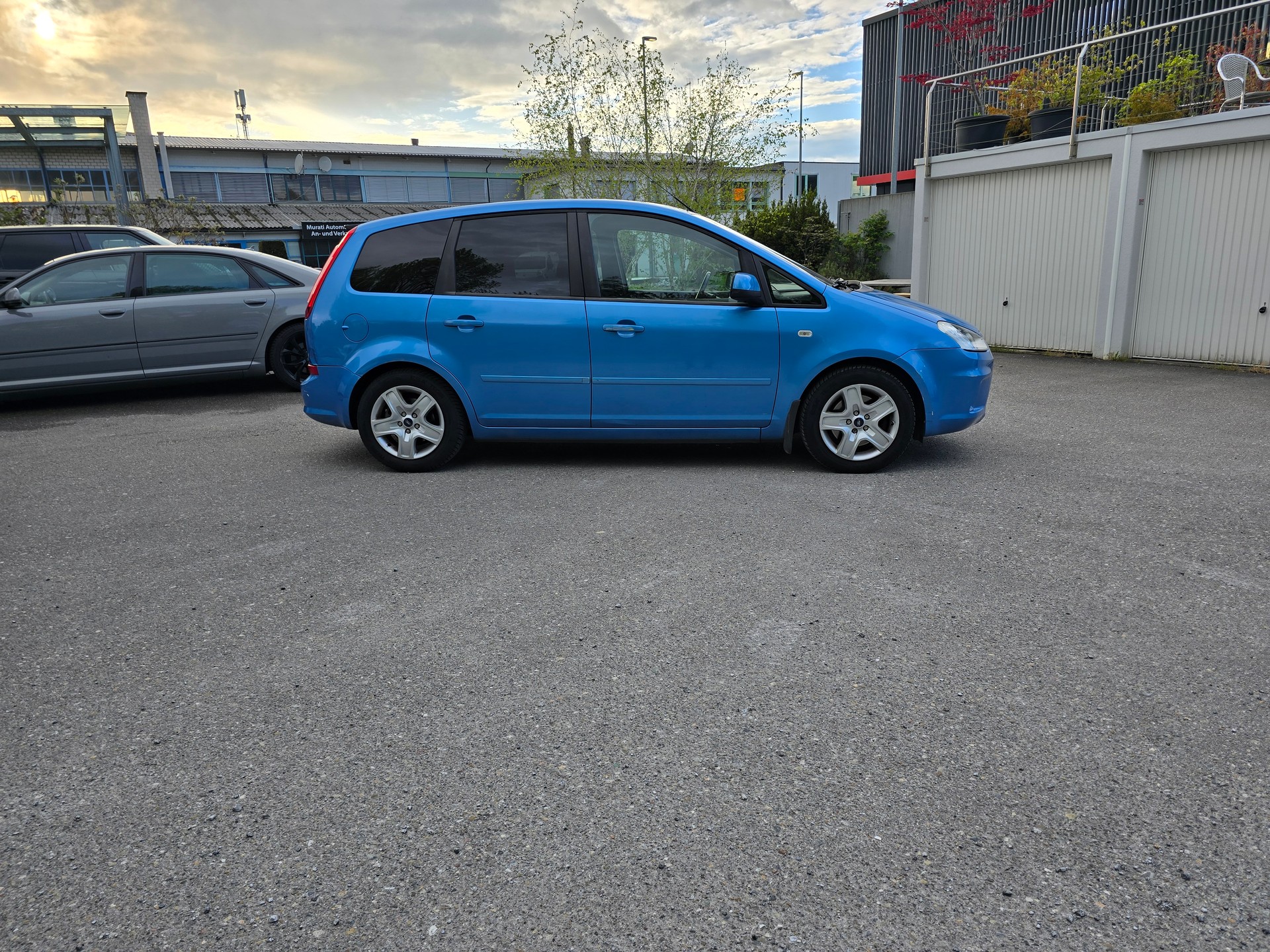 FORD C-Max 2.0 16V Titanium Automatic-image-1
