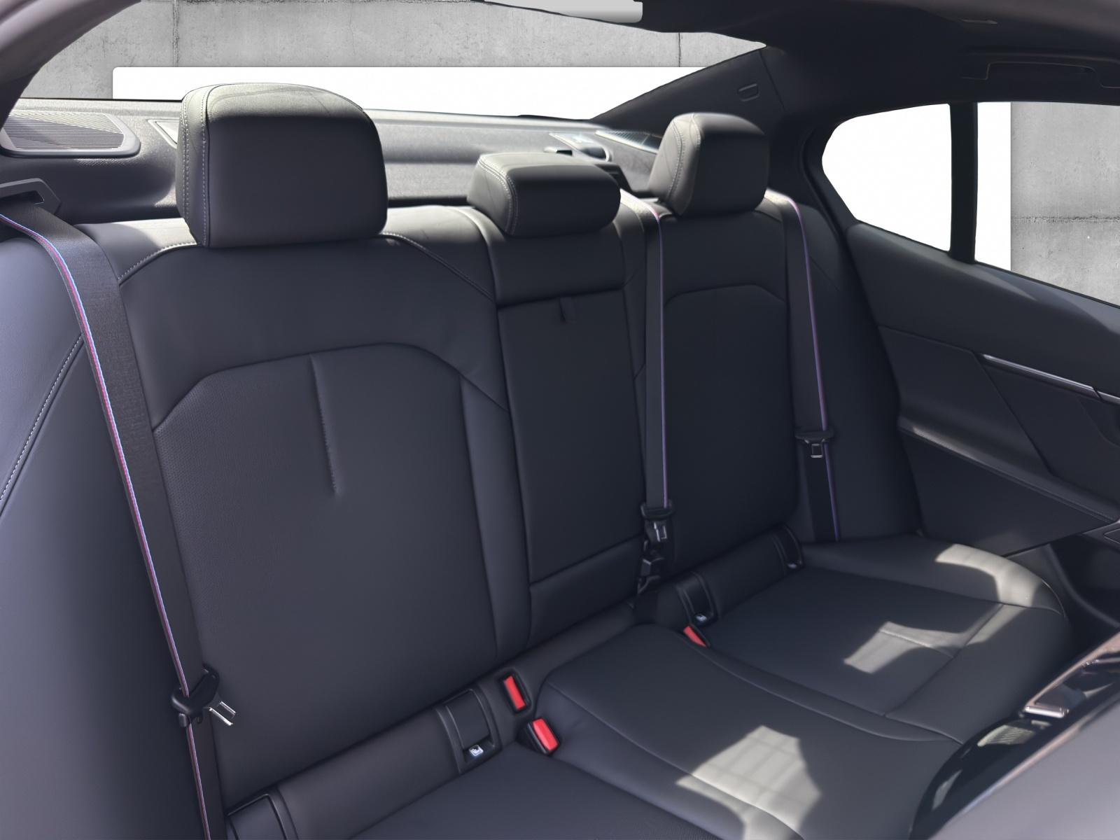 BMW 550e xDrive ///M Sportpaket Pro-image-11