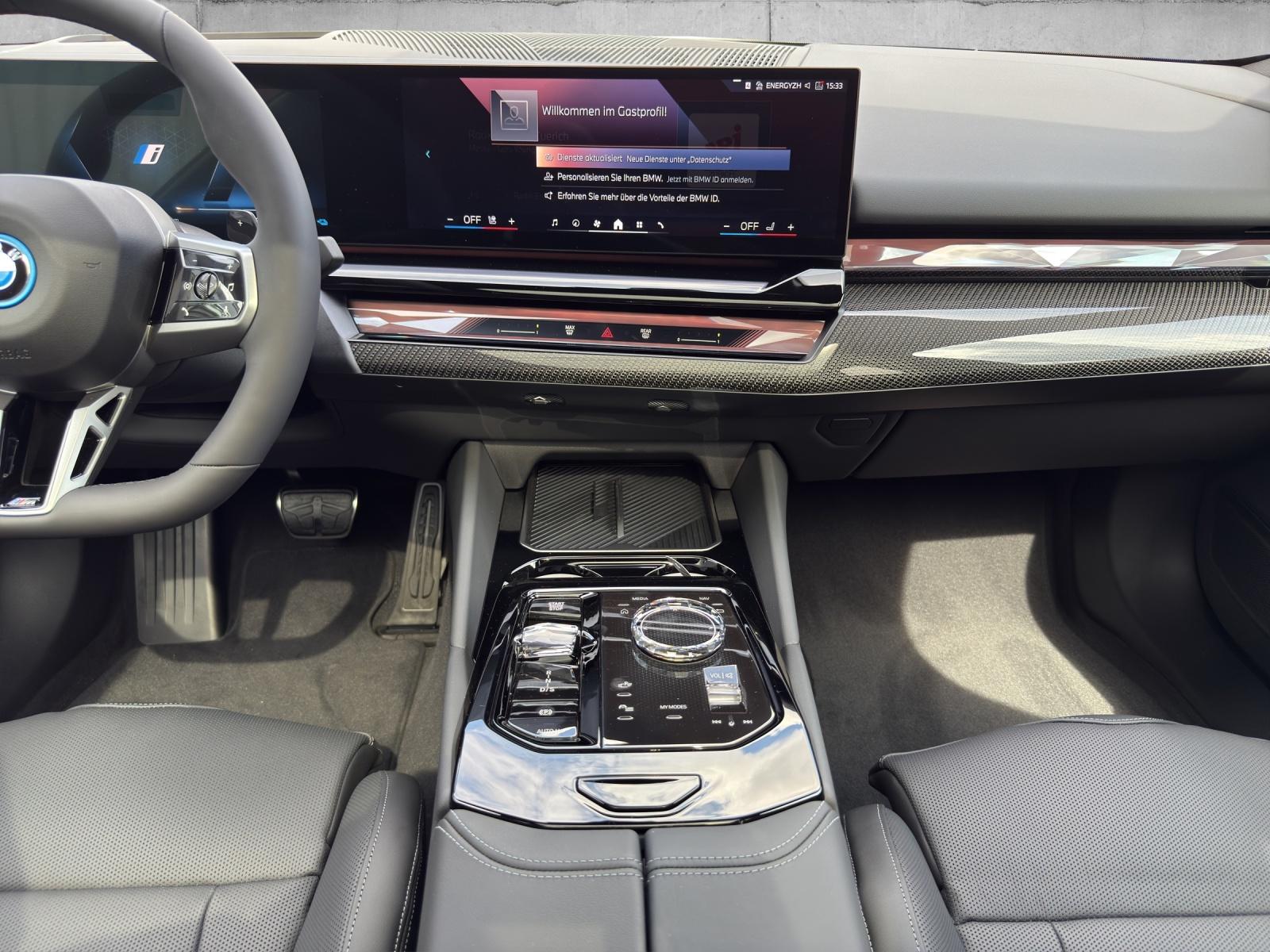 BMW 550e xDrive ///M Sportpaket Pro-image-16