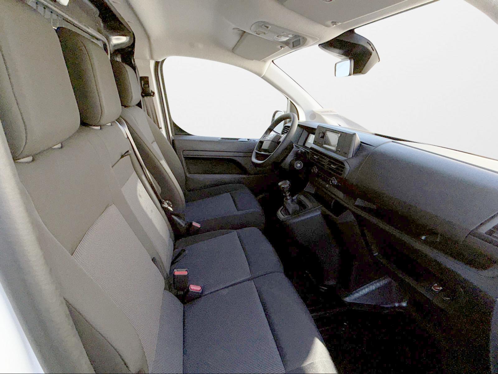 TOYOTA PROACE Van L1 2.0 D Active-image-10