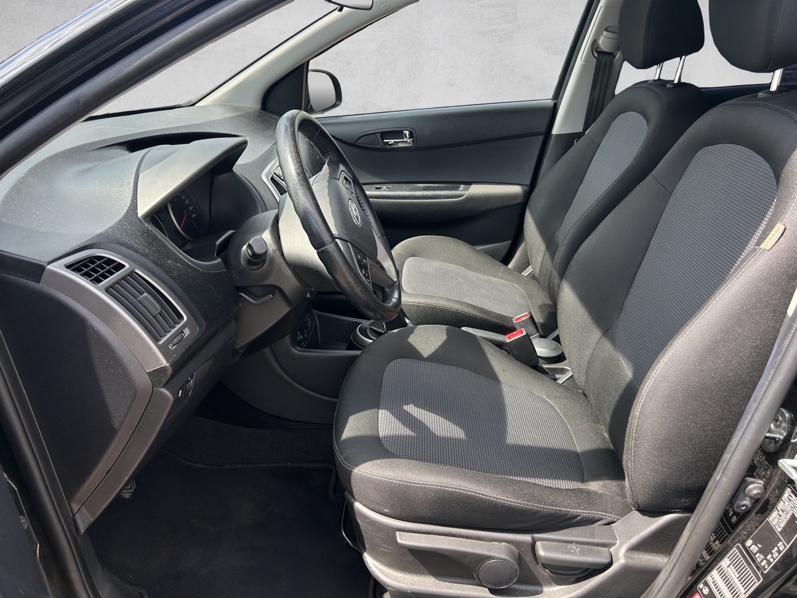 HYUNDAI i20 1.2 Comfort-image-10