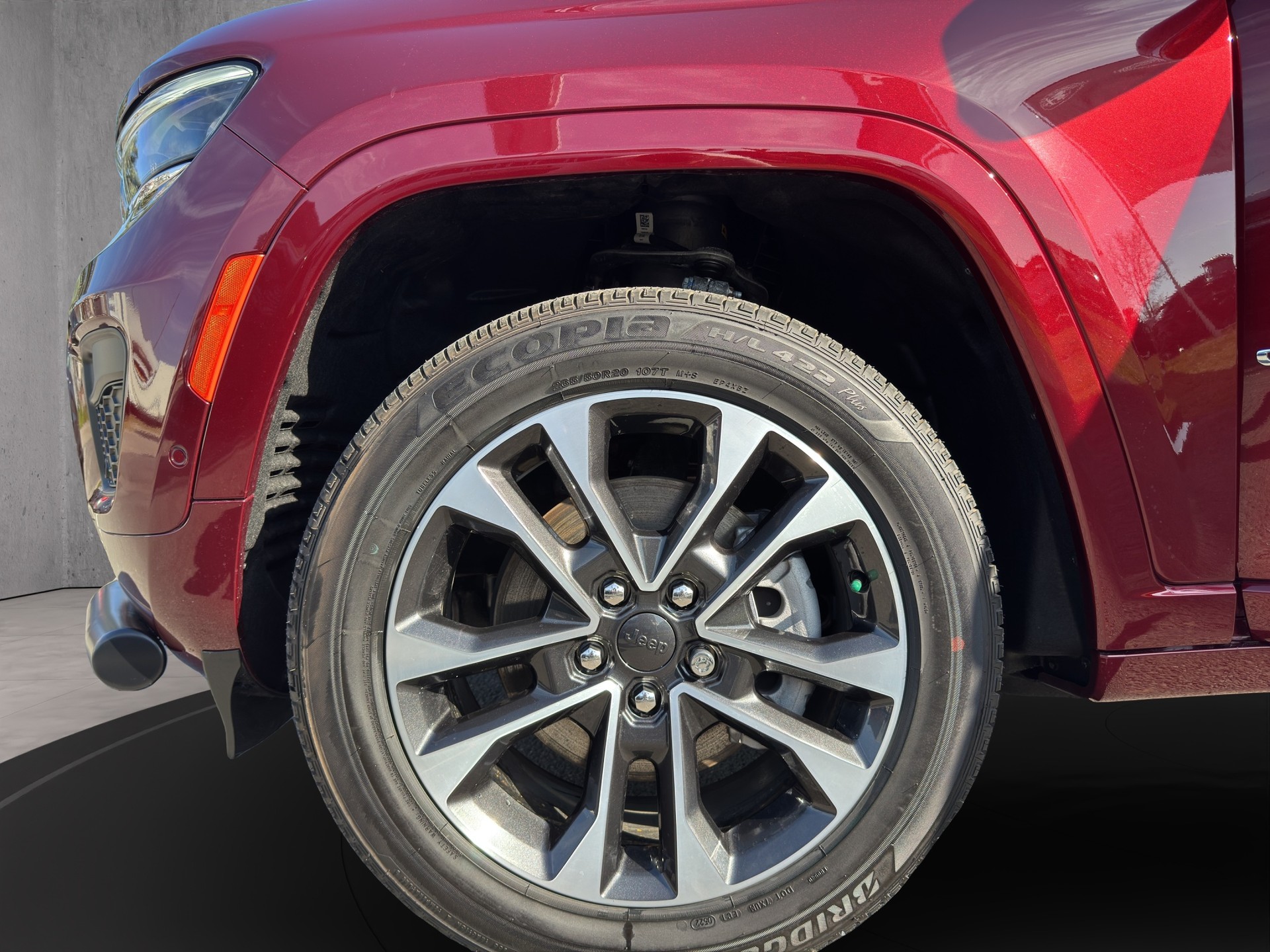 JEEP Grand Cherokee 5.7 364cv V8 Overlan-image-14