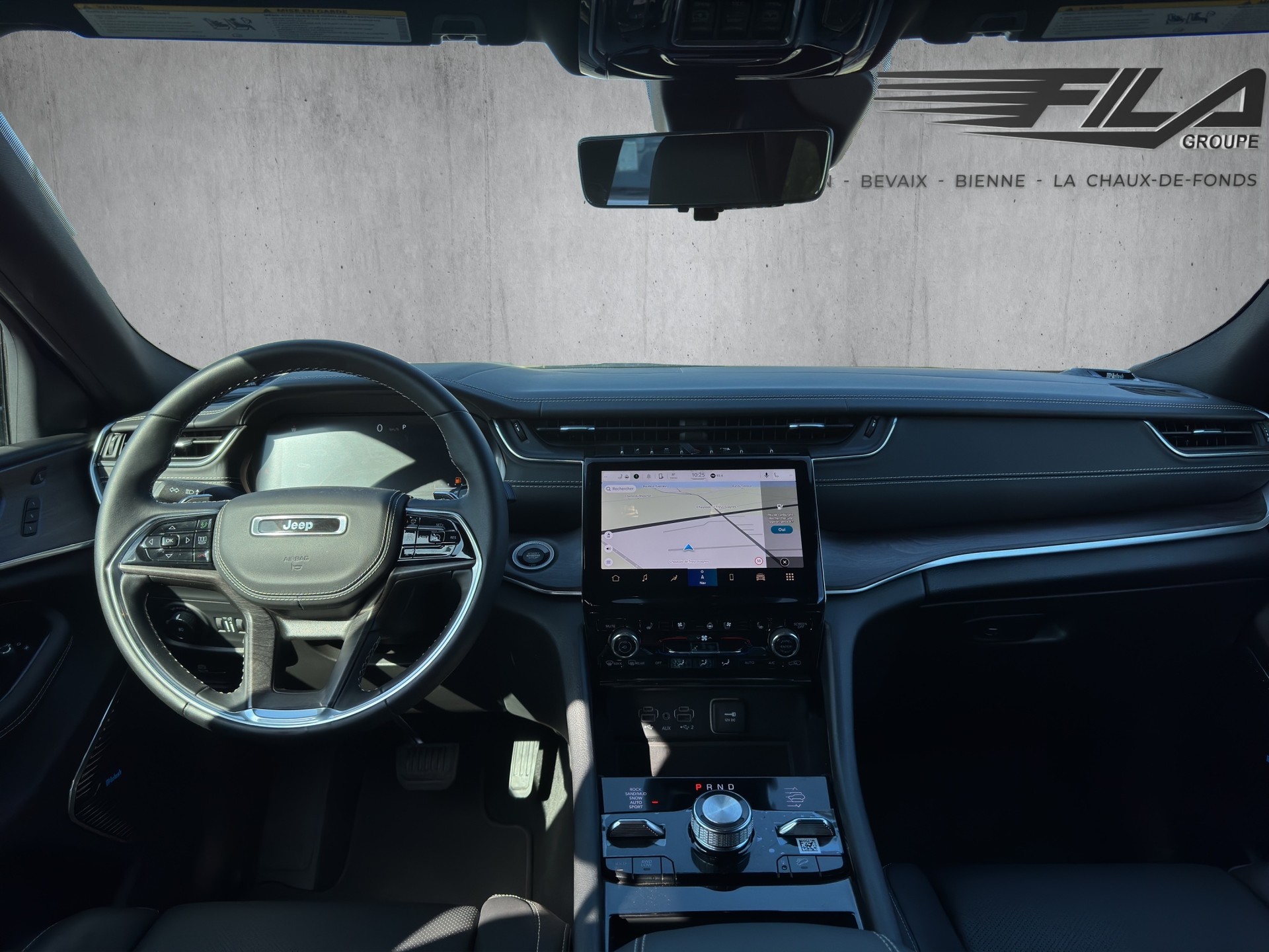 JEEP Grand Cherokee 5.7 364cv V8 Overlan-image-8