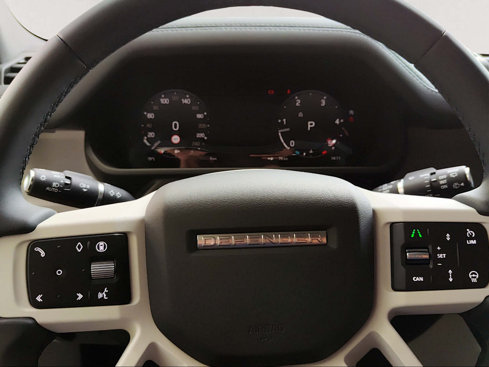 LAND ROVER Defender 110 3.0 D I6 250 S AWD AT8-image-17