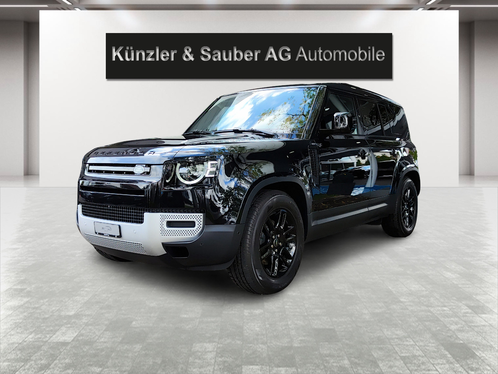 LAND ROVER Defender 110 3.0 D I6 250 S AWD AT8-image-0