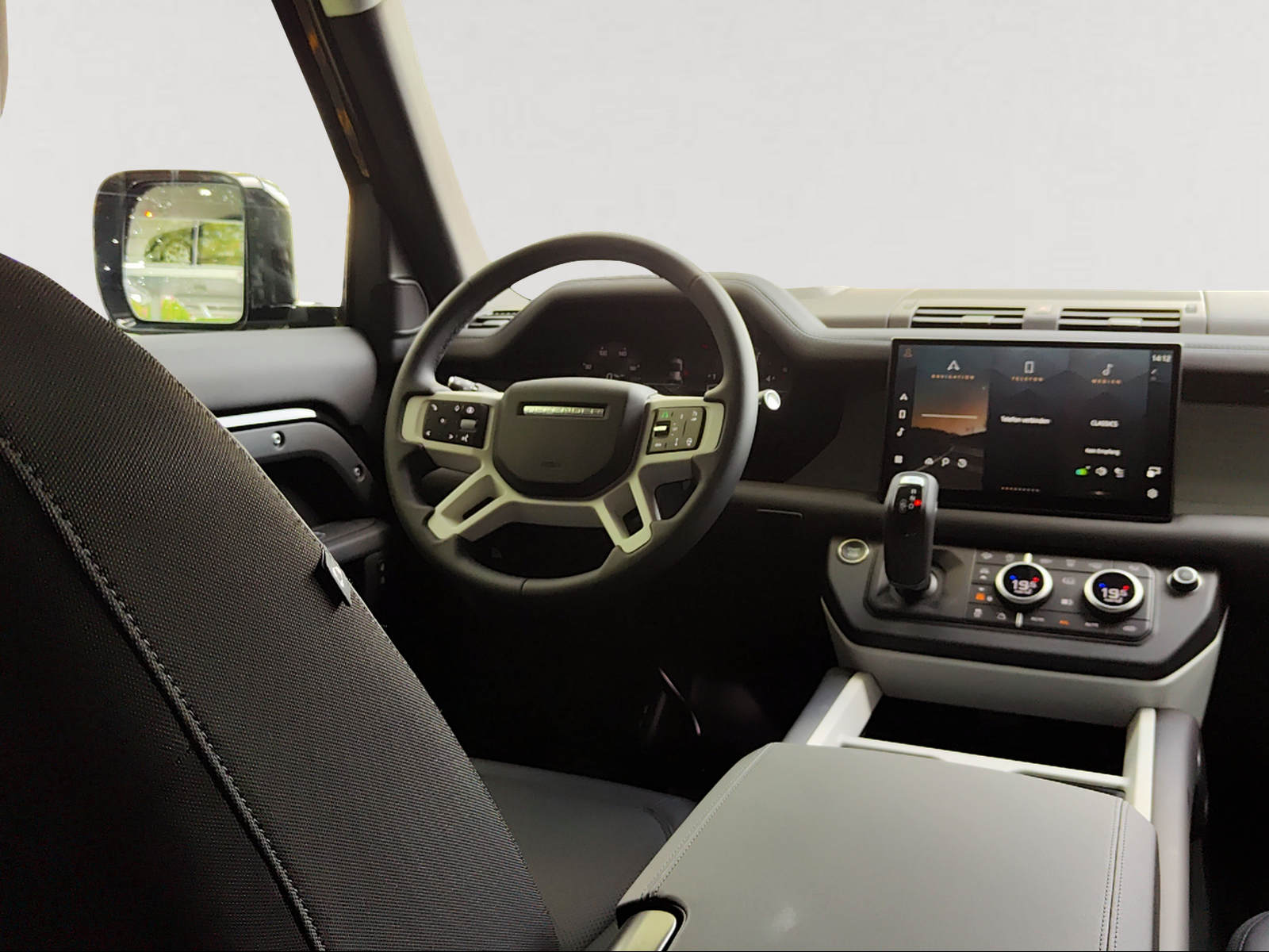 LAND ROVER Defender 110 3.0 D I6 250 S AWD AT8-image-6