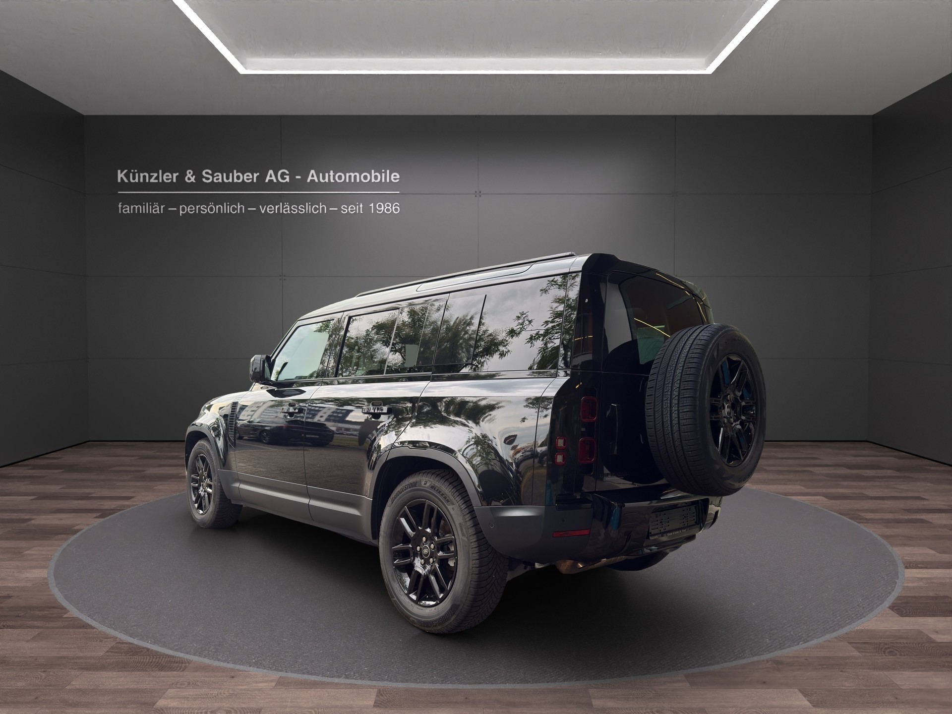 LAND ROVER Defender 110 3.0 D I6 250 S AWD AT8-image-20