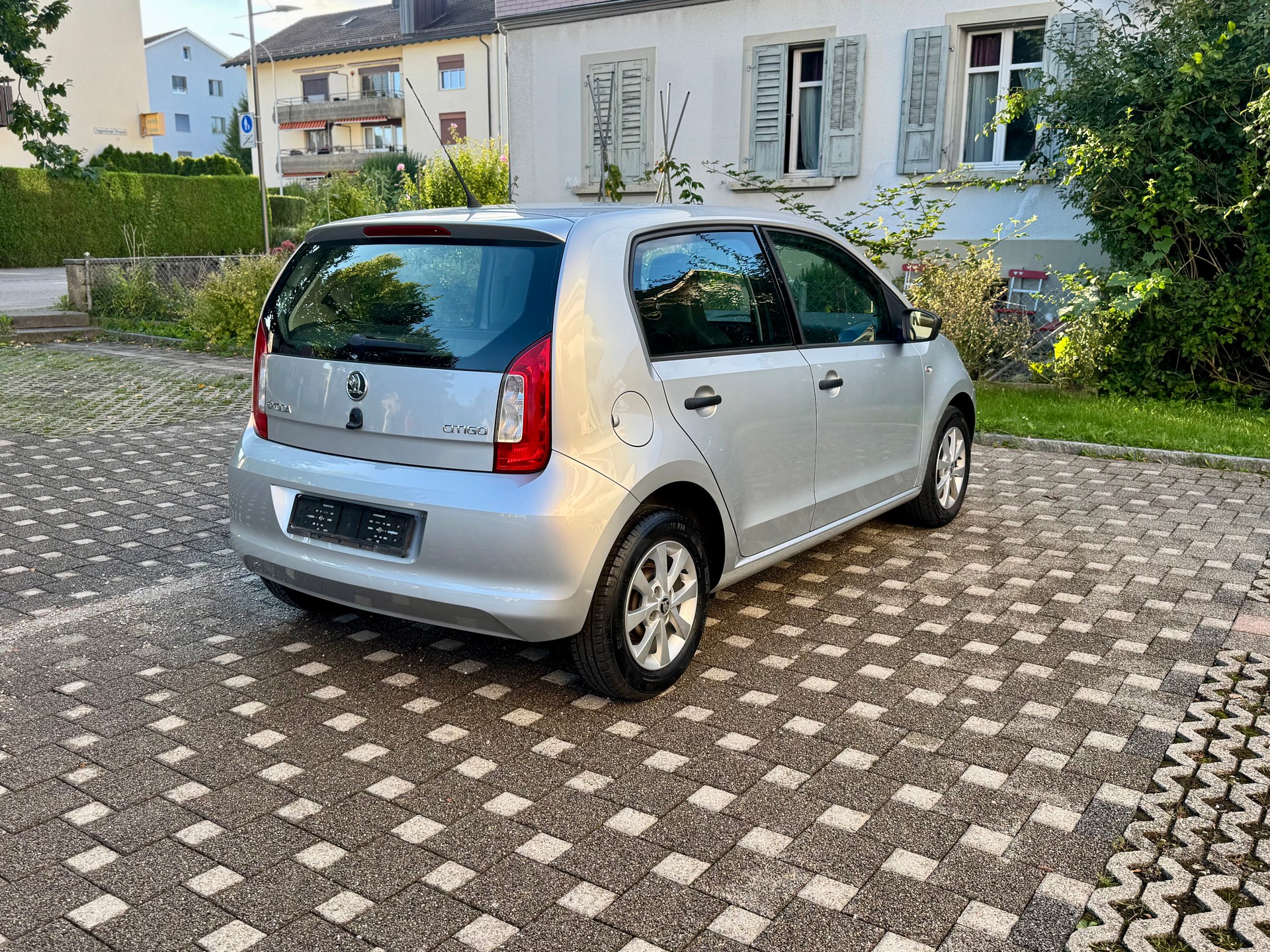 SKODA Citigo 1.0 Ambition ASG-image-4