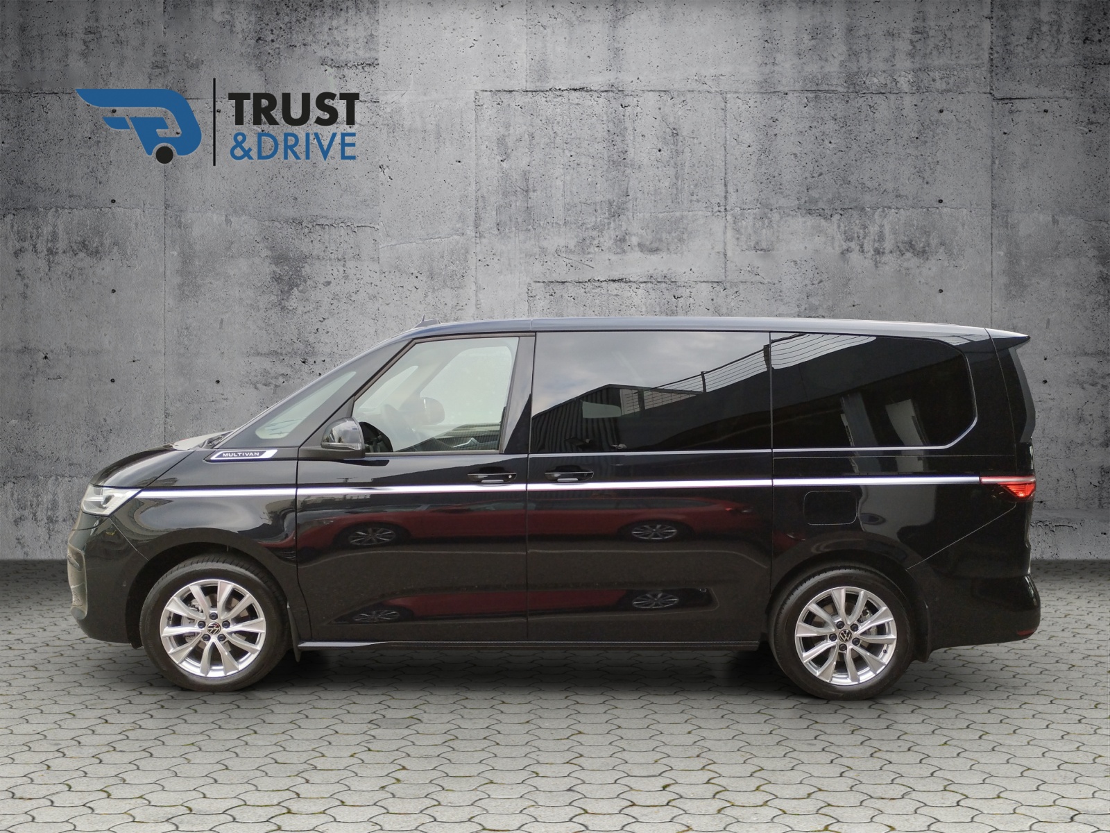 VW Multivan 2.0 TDI Style DSG Lang-image-2