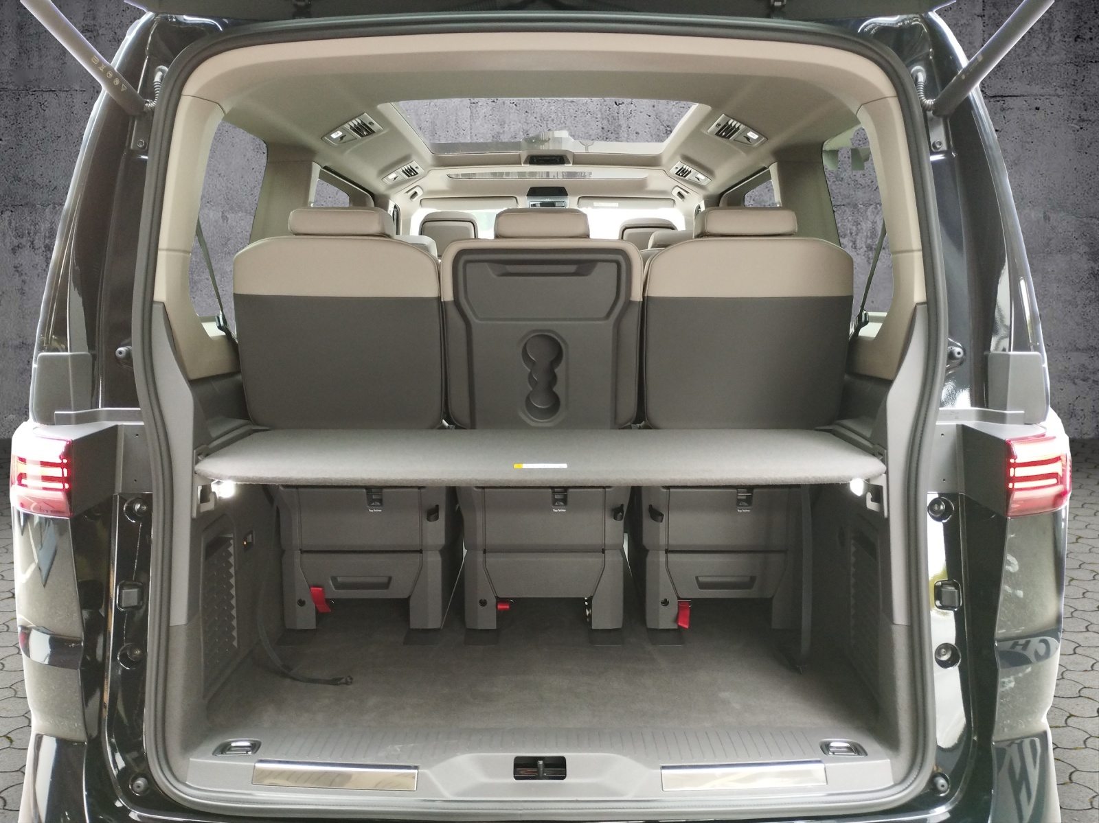 VW Multivan 2.0 TDI Style DSG Lang-image-5
