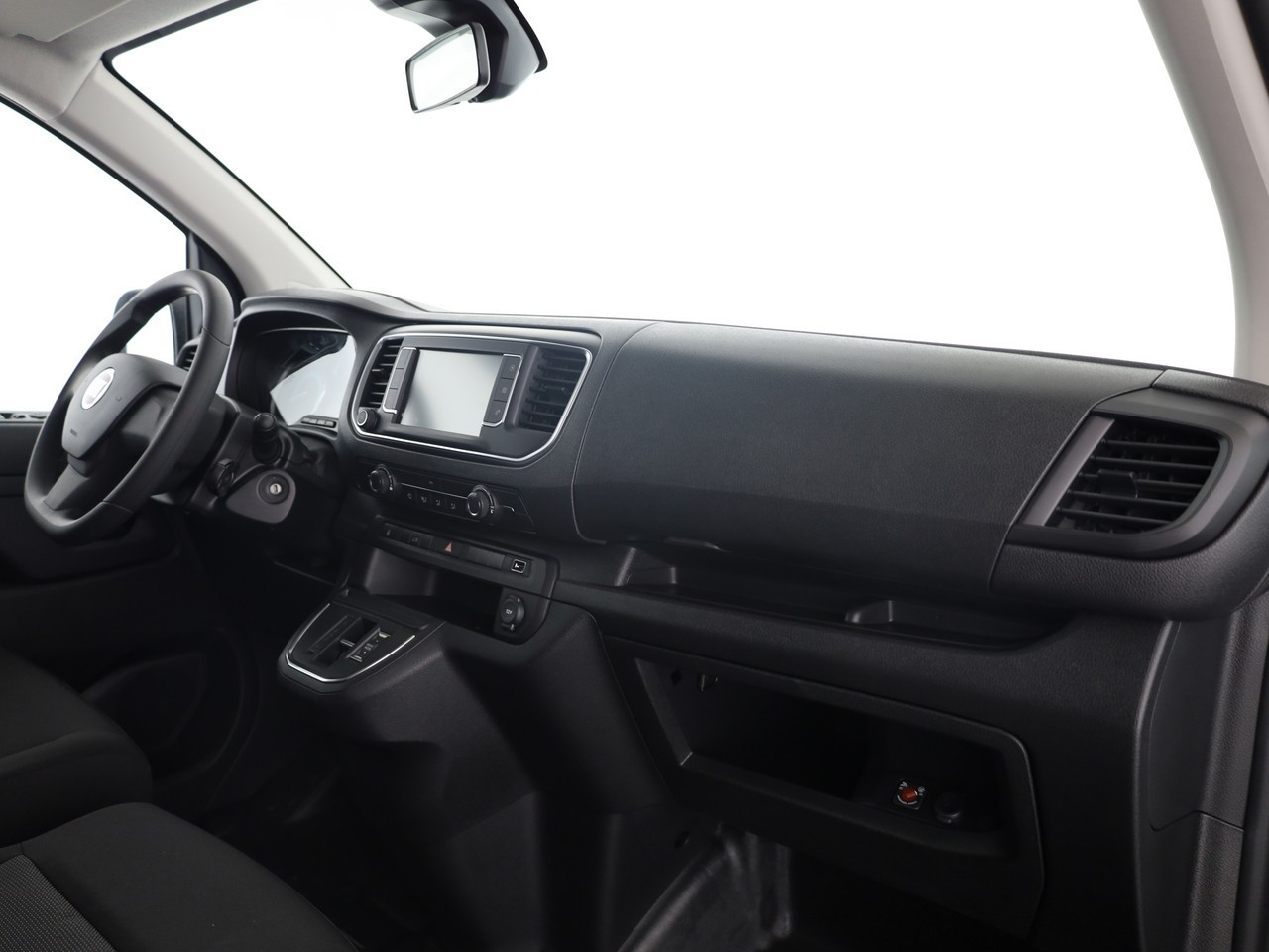 FIAT PRO E-SCUDO 50kWh L2 Swiss Edition-image-9