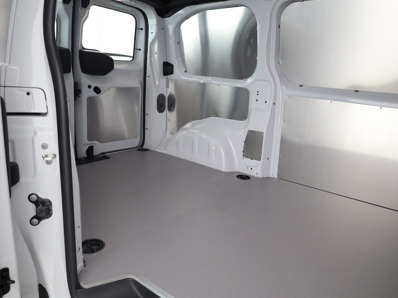 FIAT PRO E-SCUDO 50kWh L2 Swiss Edition-image-2