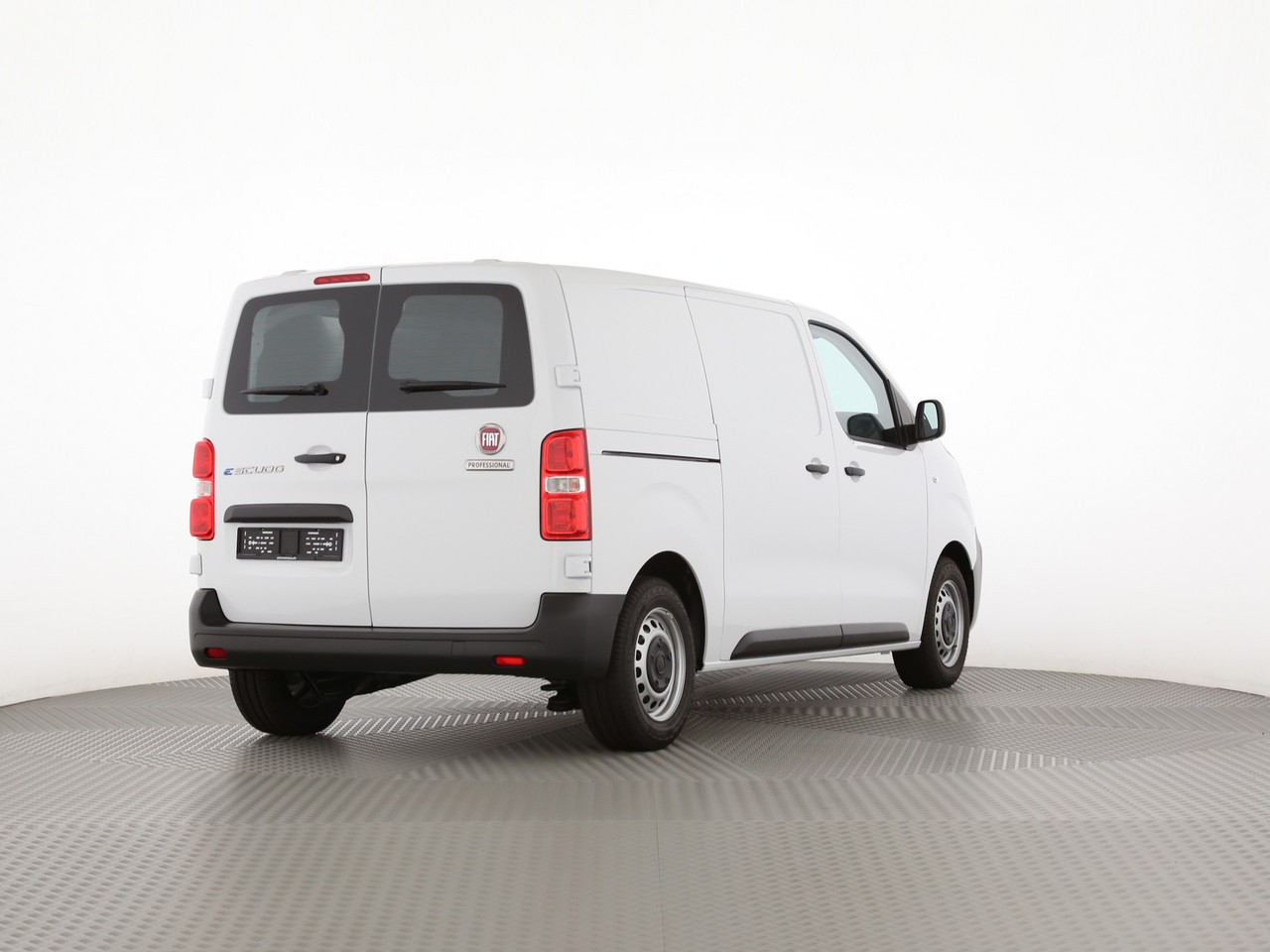 FIAT PRO E-SCUDO 50kWh L2 Swiss Edition-image-1