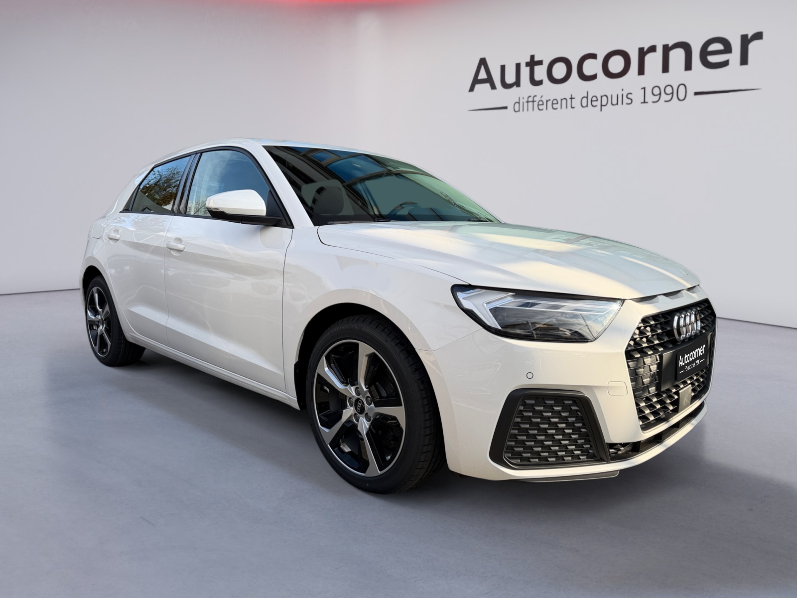 AUDI A1 Sportback 30 TFSI Attraction S-tronic-image-0