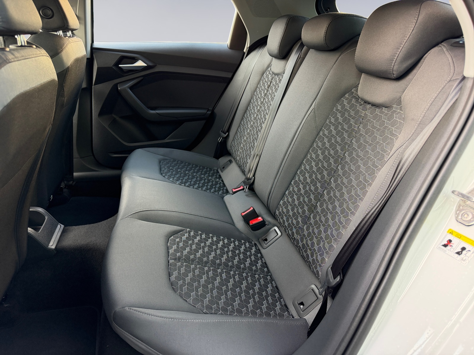 AUDI A1 Sportback 30 TFSI Attraction S-tronic-image-10