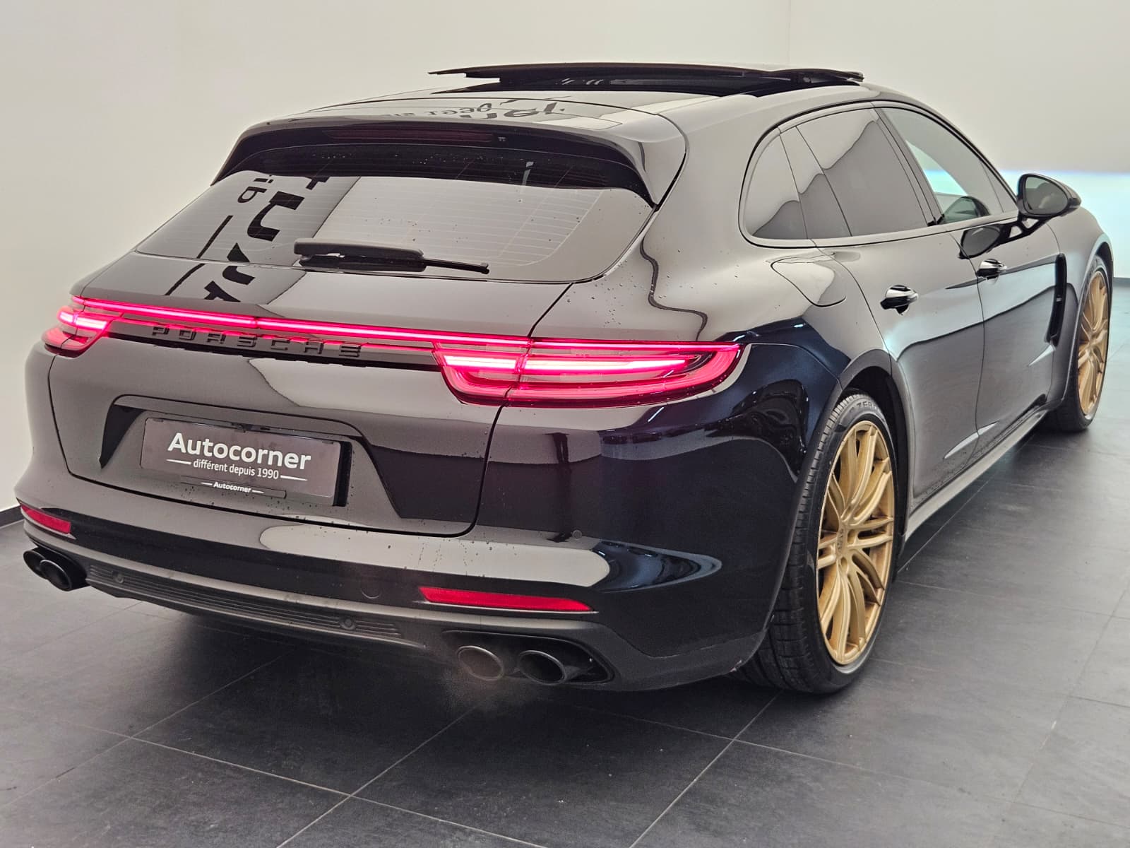 PORSCHE Panamera 4 Sport Turismo PDK-image-6