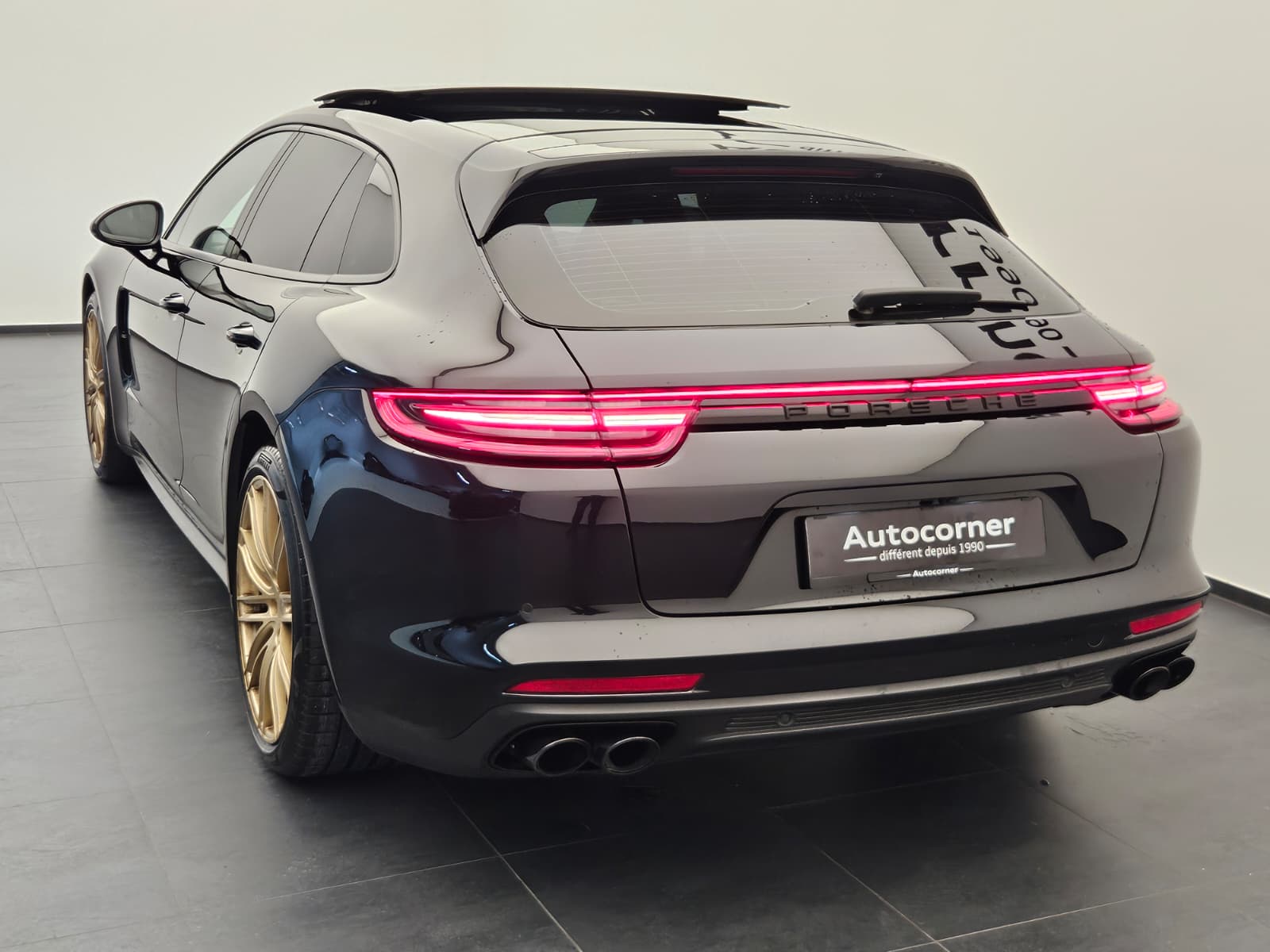 PORSCHE Panamera 4 Sport Turismo PDK-image-8
