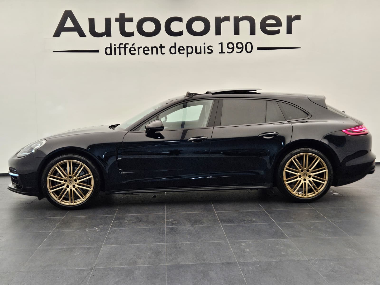 PORSCHE Panamera 4 Sport Turismo PDK-image-1