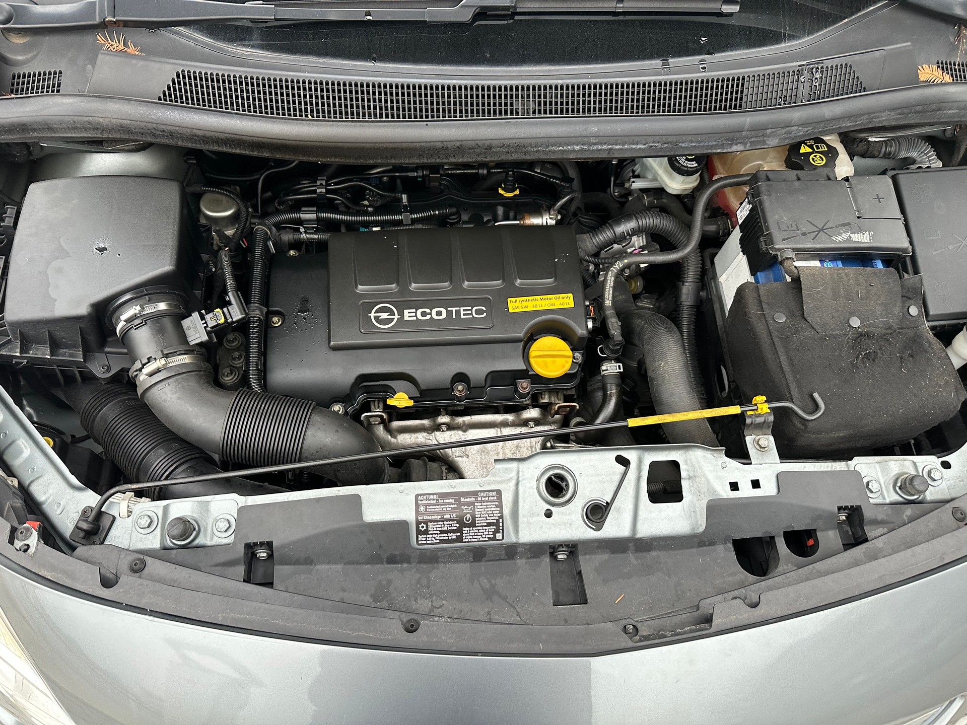 OPEL Meriva 1.4 Turbo Cosmo-image-8