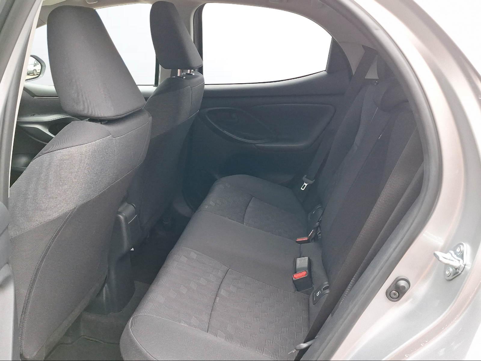 TOYOTA Yaris 1.5 VVT-i HSD Trend-image-9
