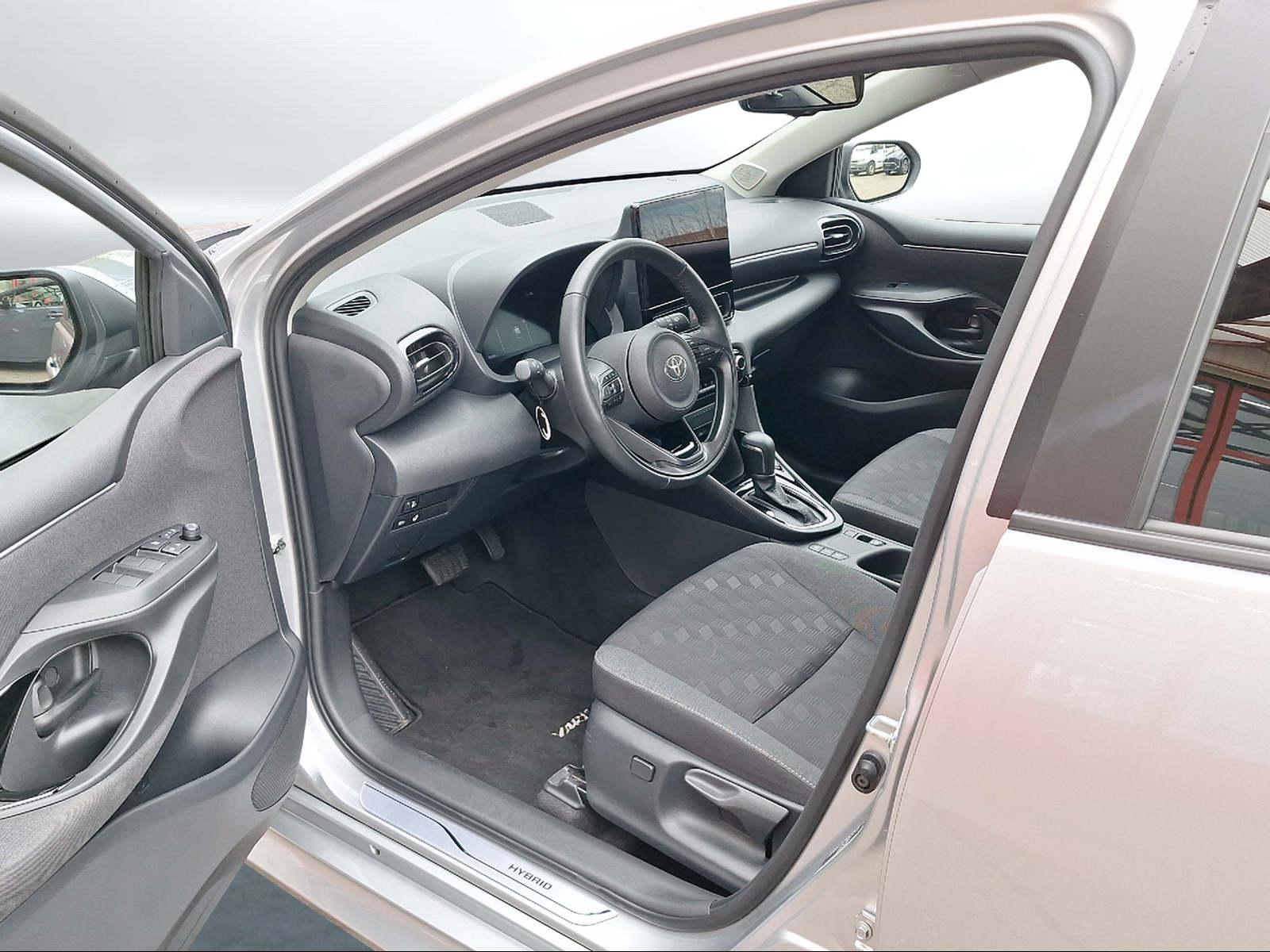 TOYOTA Yaris 1.5 VVT-i HSD Trend-image-7