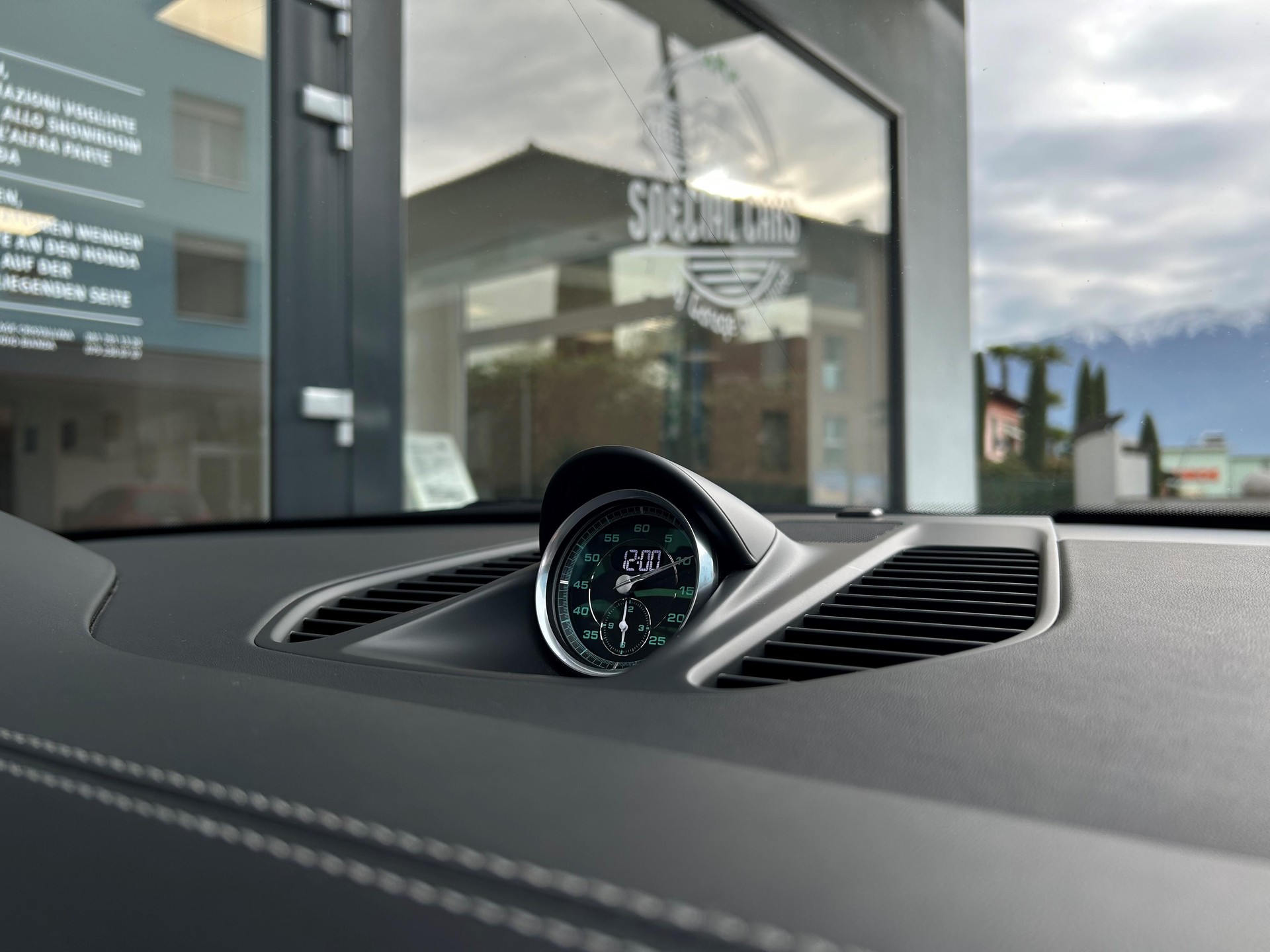 PORSCHE 911 Coupé 3.8 Carrera S 50 Jahre 911 PDK-image-14