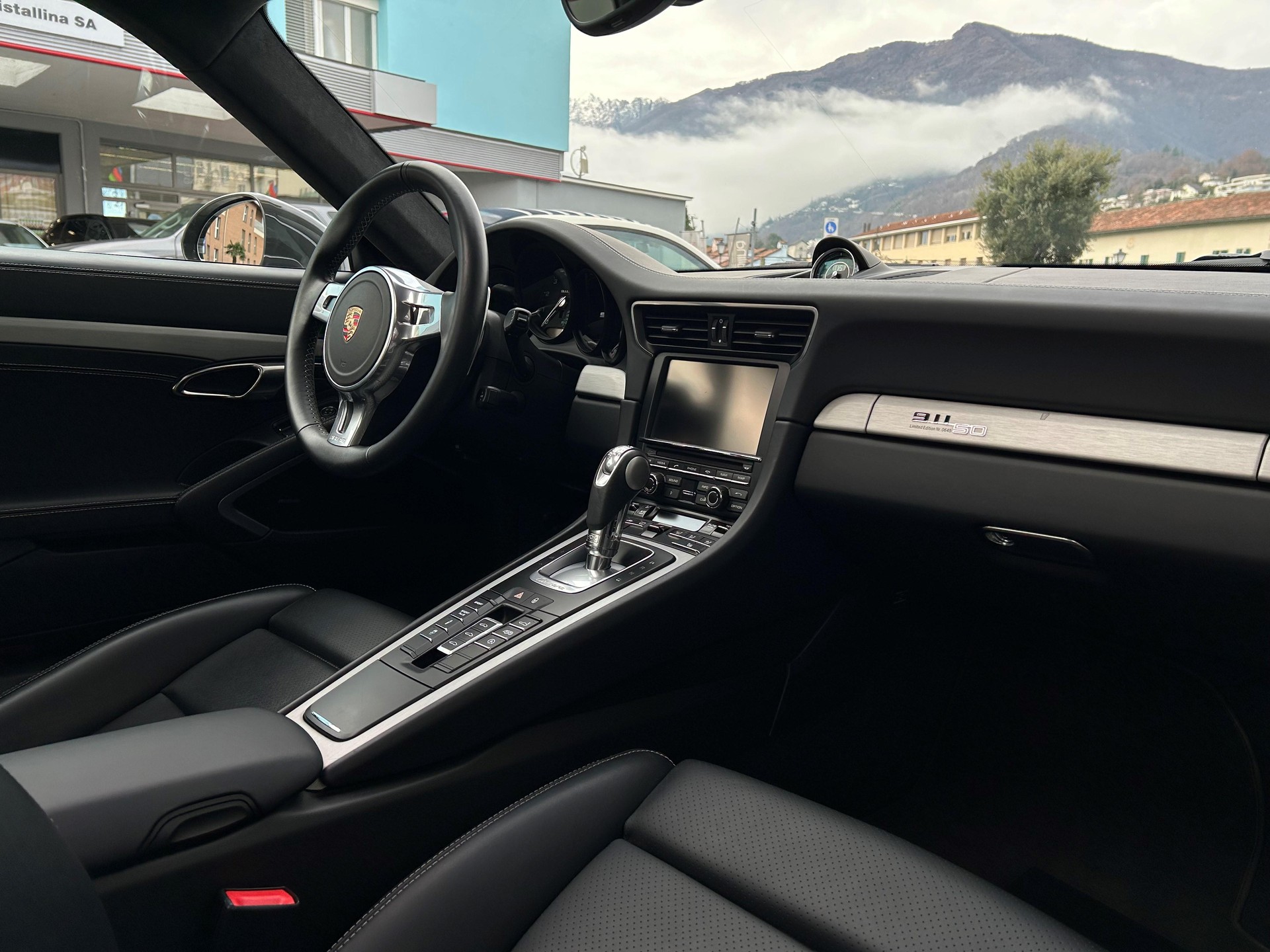 PORSCHE 911 Coupé 3.8 Carrera S 50 Jahre 911 PDK-image-10