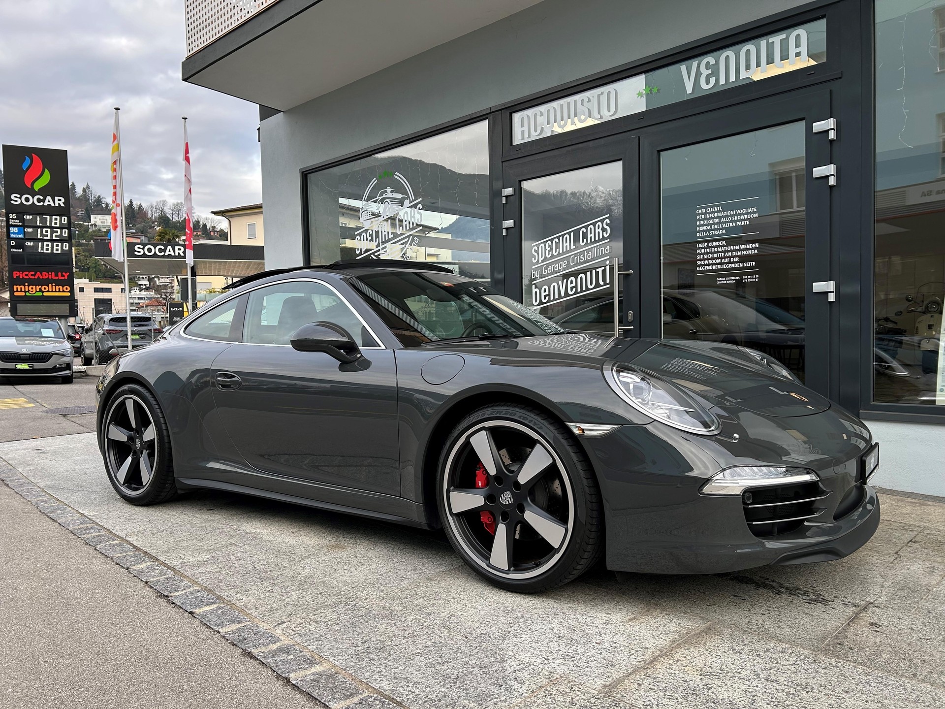 PORSCHE 911 Coupé 3.8 Carrera S 50 Jahre 911 PDK-image-5