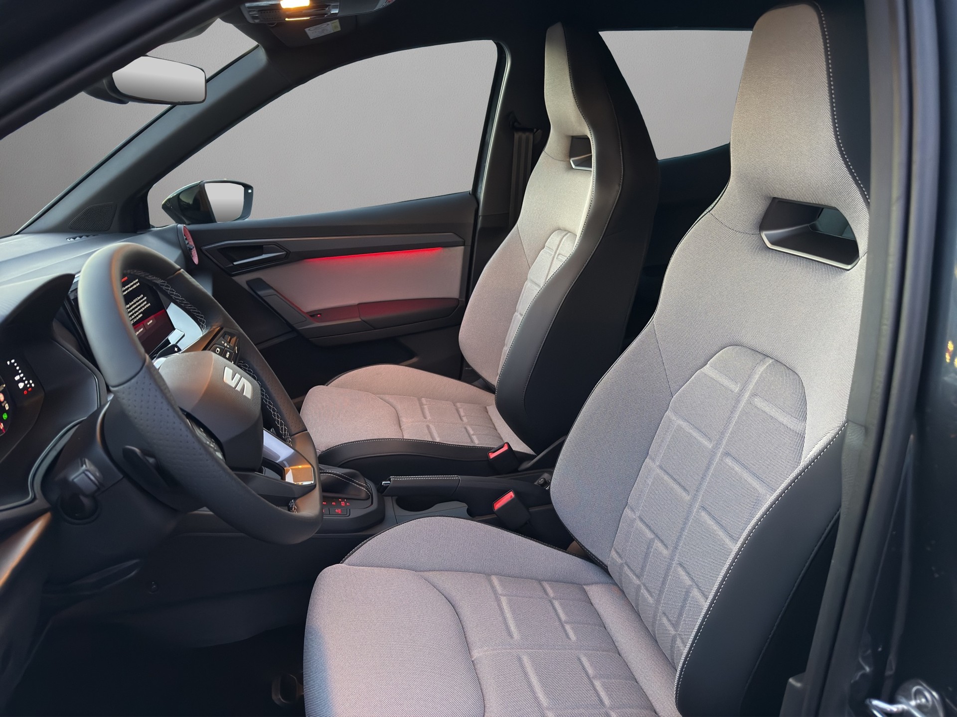 SEAT Arona 1.5 Eco TSI Move FR DSG-image-4