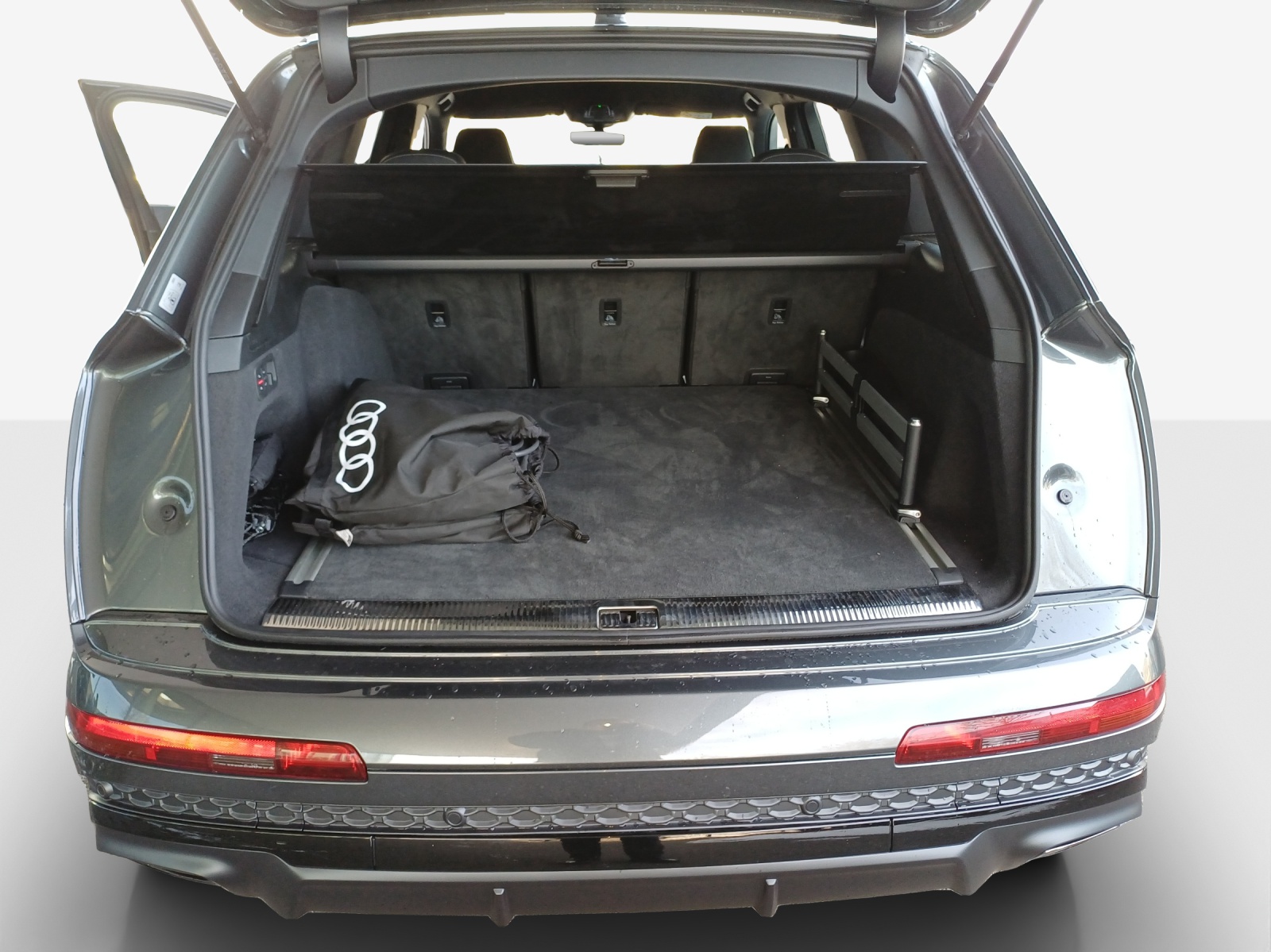 AUDI Q7 55 TFSI e quattro PHEV S line tiptronic-image-13