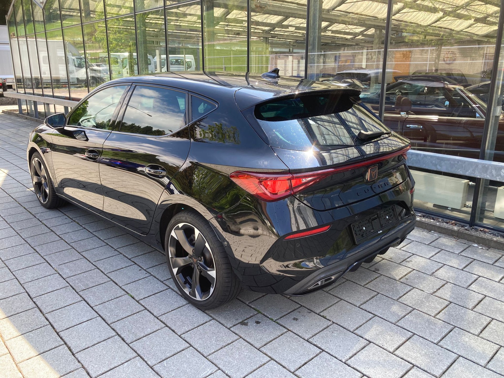 CUPRA LEON 1.5 TSI DSG-image-5