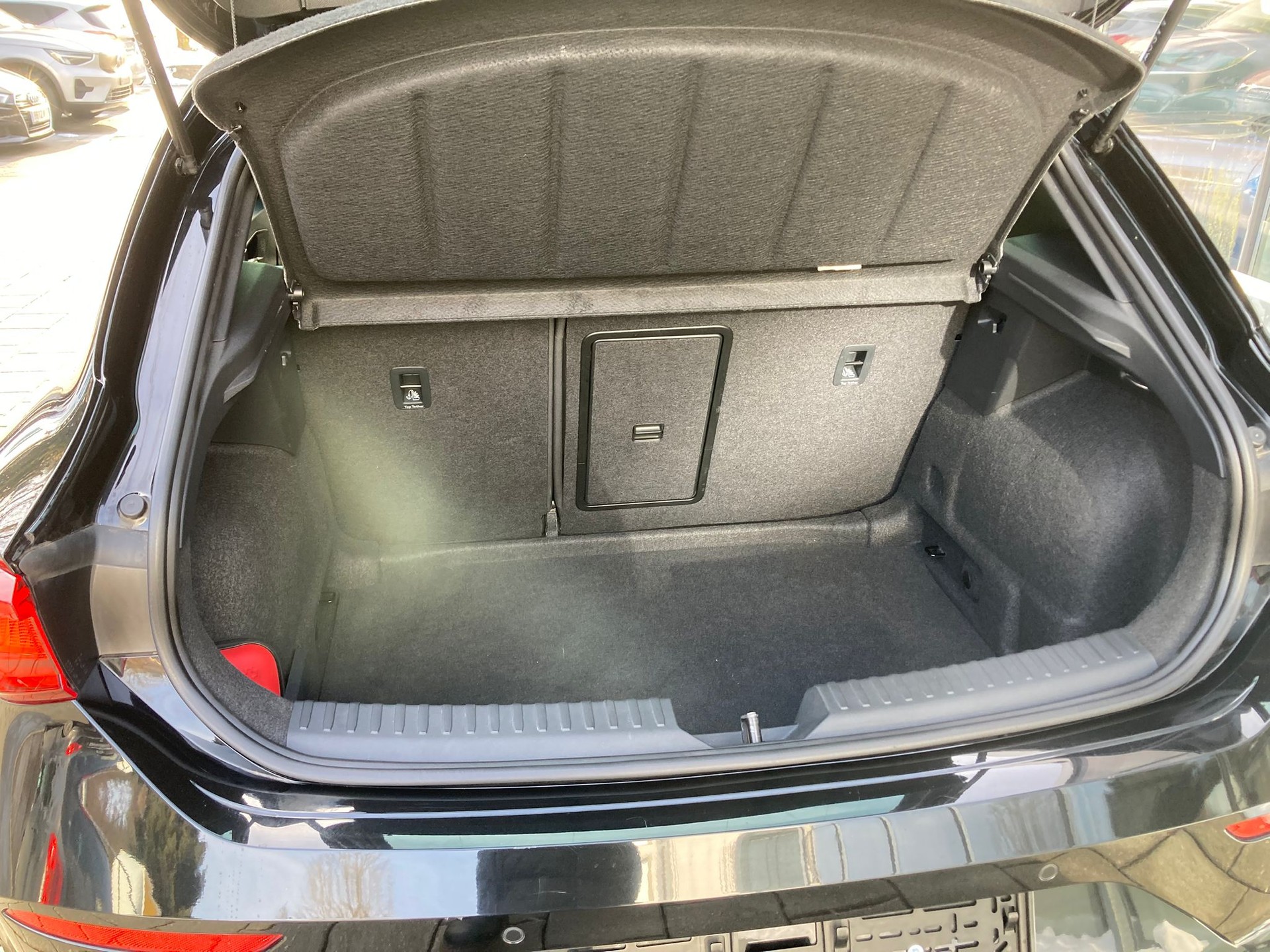 CUPRA LEON 1.5 TSI DSG-image-17