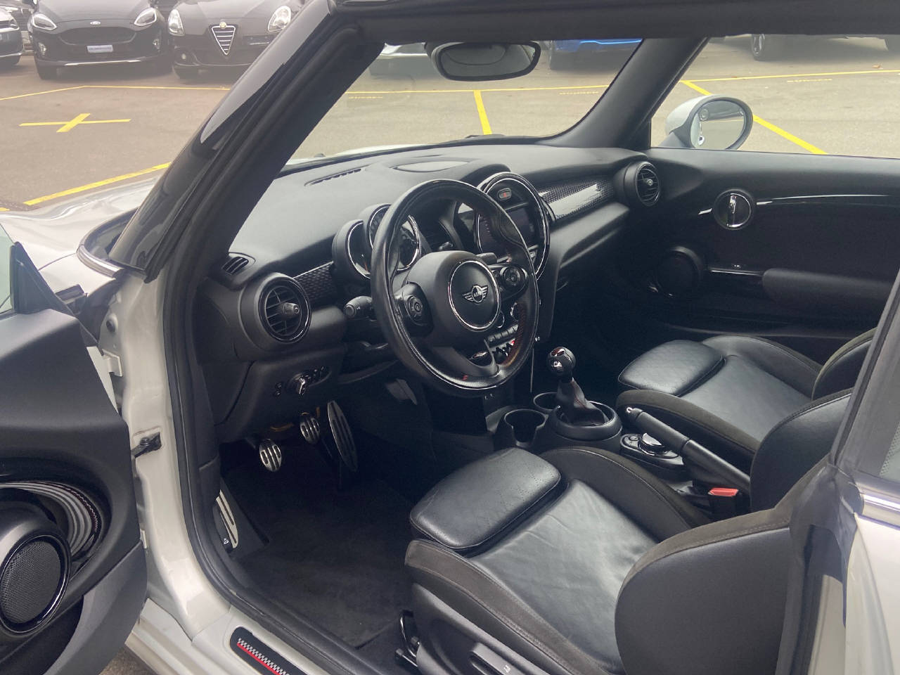 MINI Cabrio F57 2.0i Cooper S-image-7