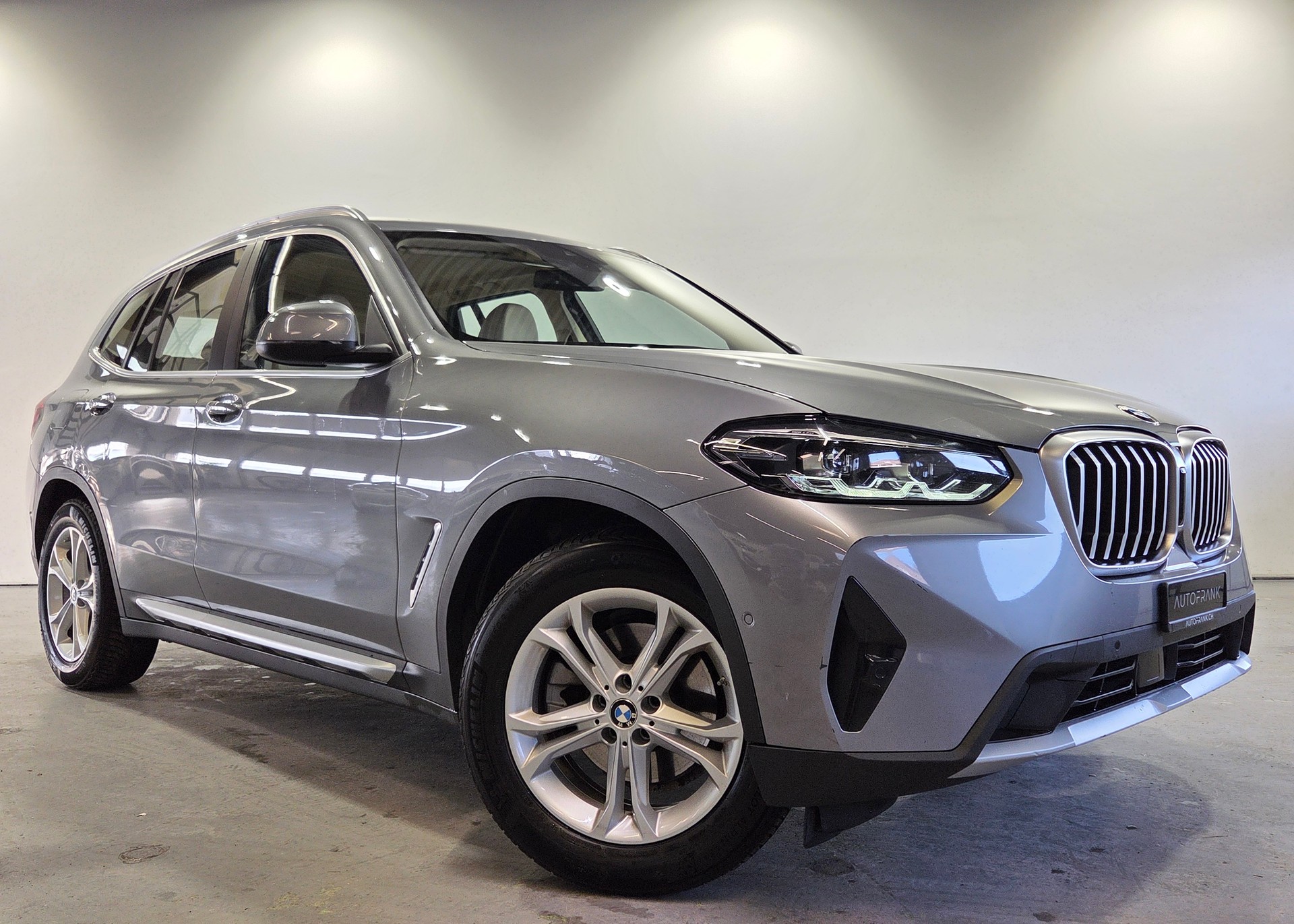 BMW X3 20i xDrive-image-14