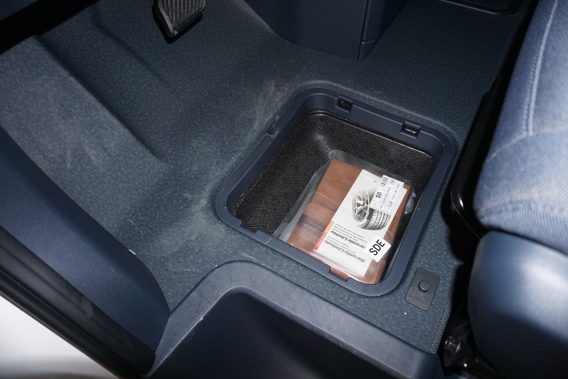 KIA PV5 Cargo Essential-image-12