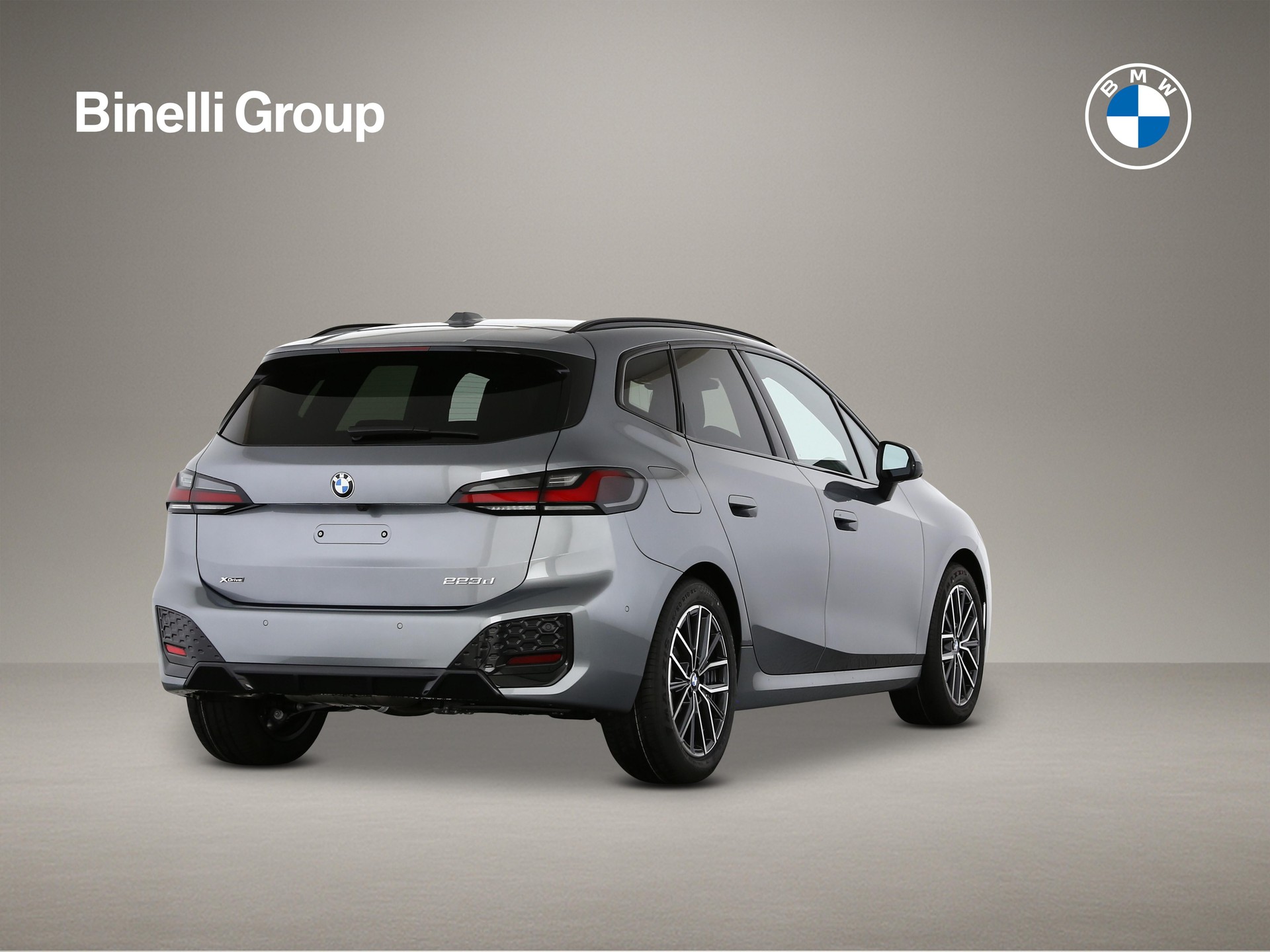BMW 223d xDrive SDKG Active Tourer-showroom-element-1