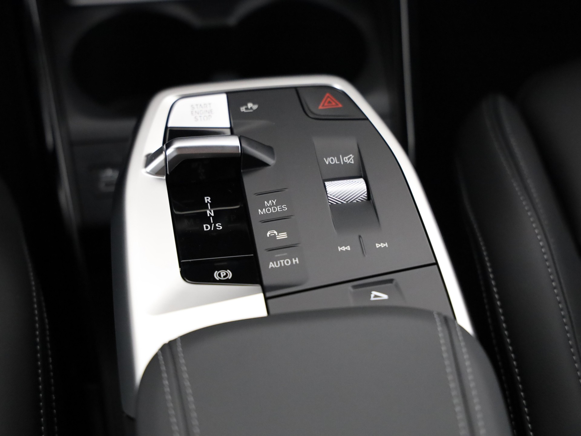 BMW 223d xDrive SDKG Active Tourer-image-18