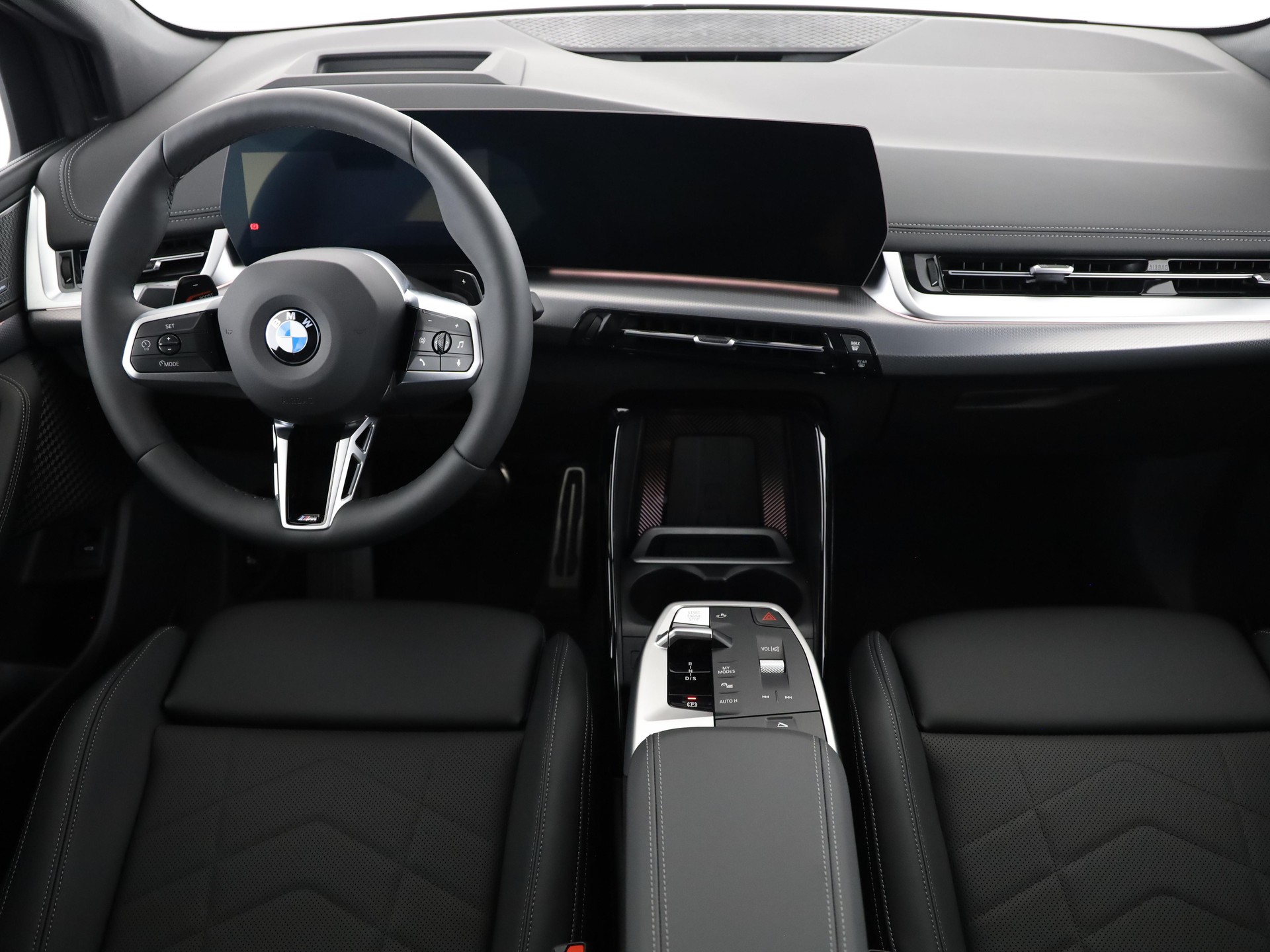 BMW 223d xDrive SDKG Active Tourer-image-17