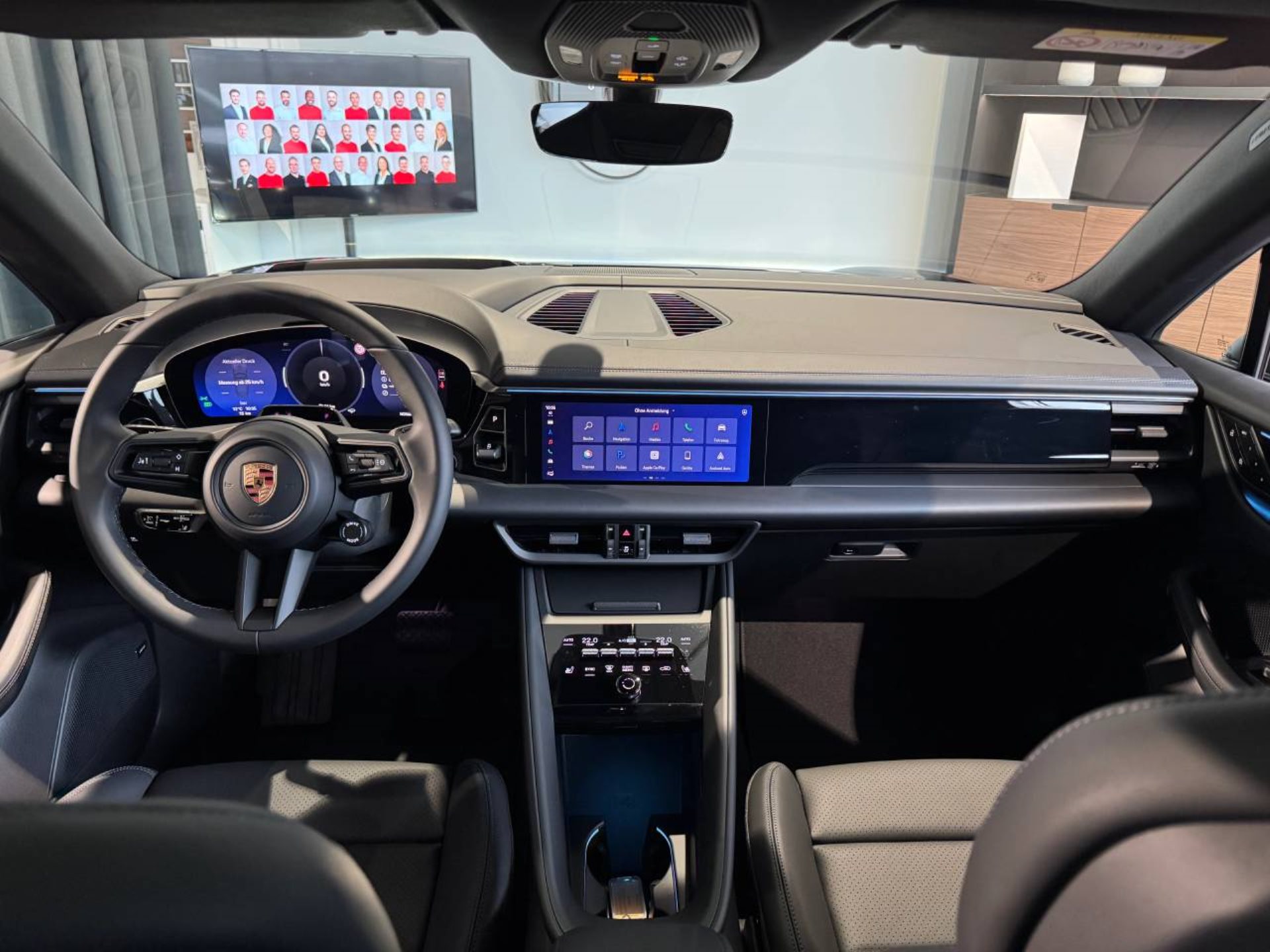 PORSCHE Macan 4-image-19