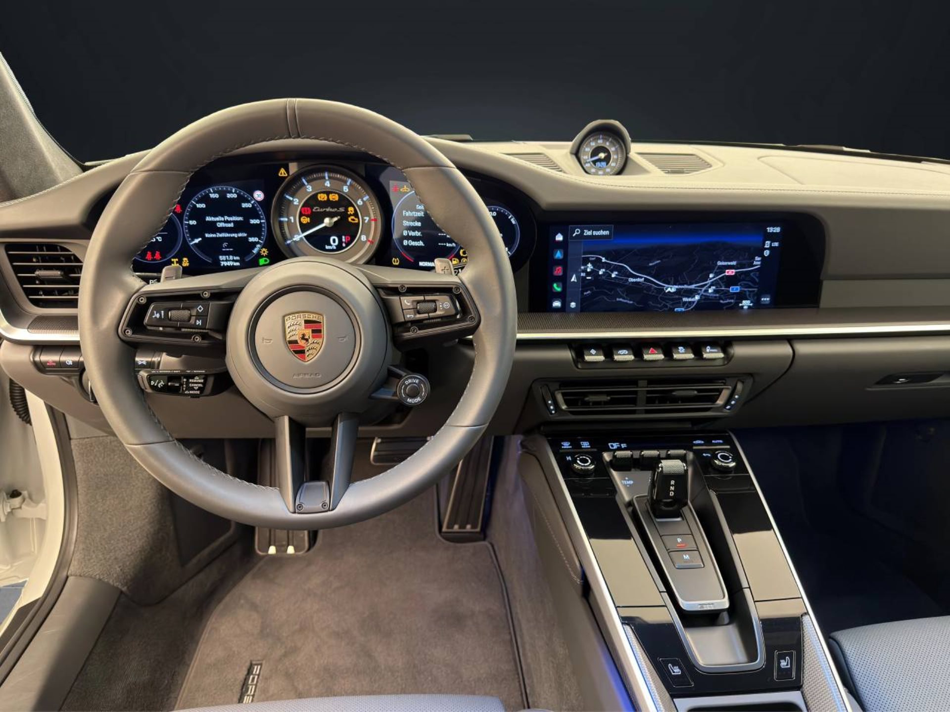 PORSCHE 911 Turbo S-image-15