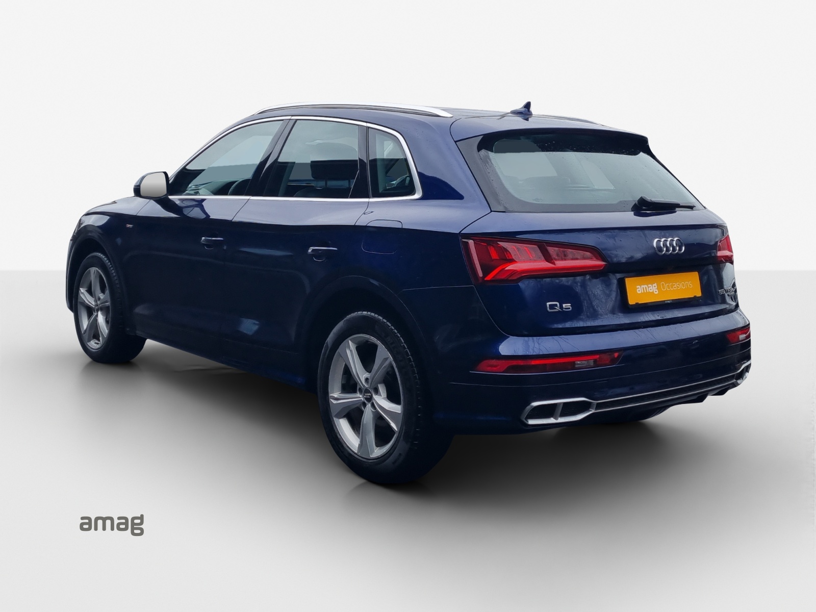 AUDI Q5 55 TFSI e sport quattro-image-2