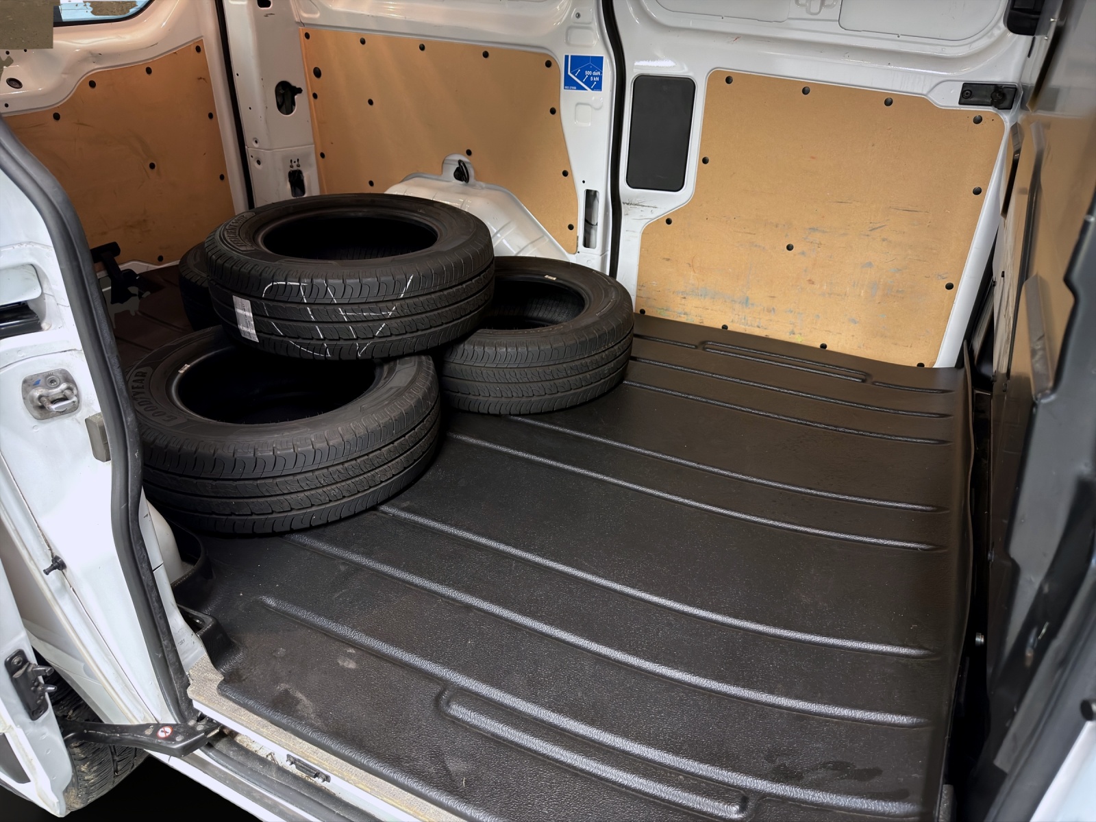 FORD FORD Transit Custom Van 320 L1H1 Trend *3-Sitzer*-image-9