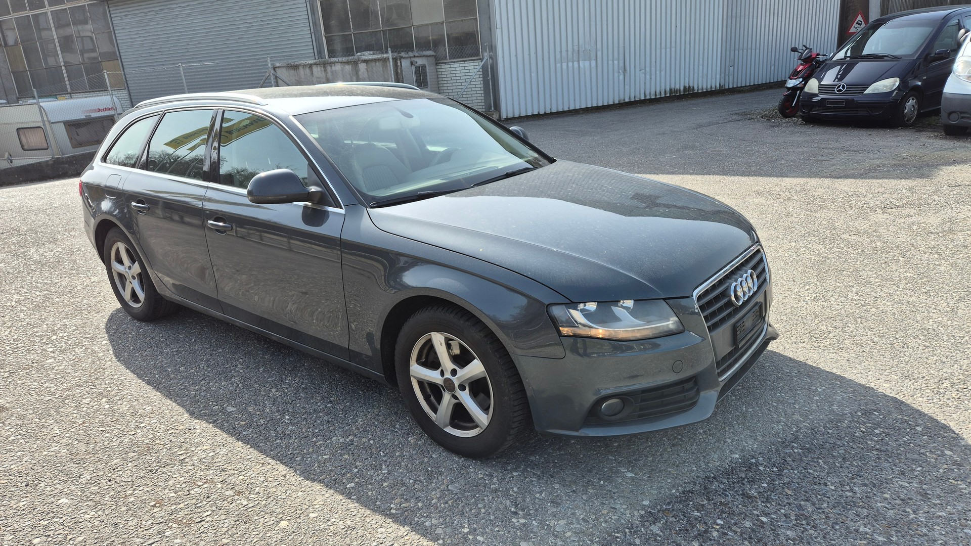 AUDI A4 Avant 2.0 TDI Start-image-3