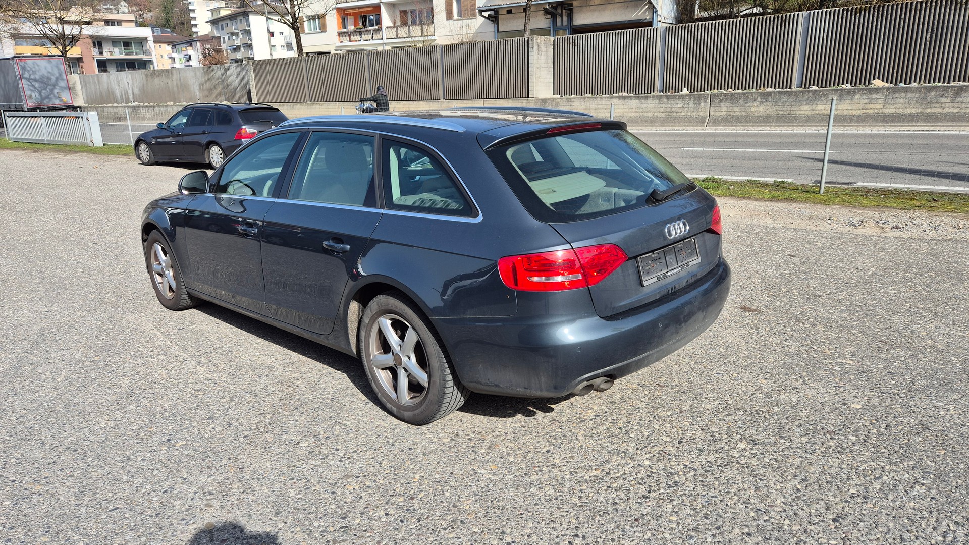 AUDI A4 Avant 2.0 TDI Start-image-5