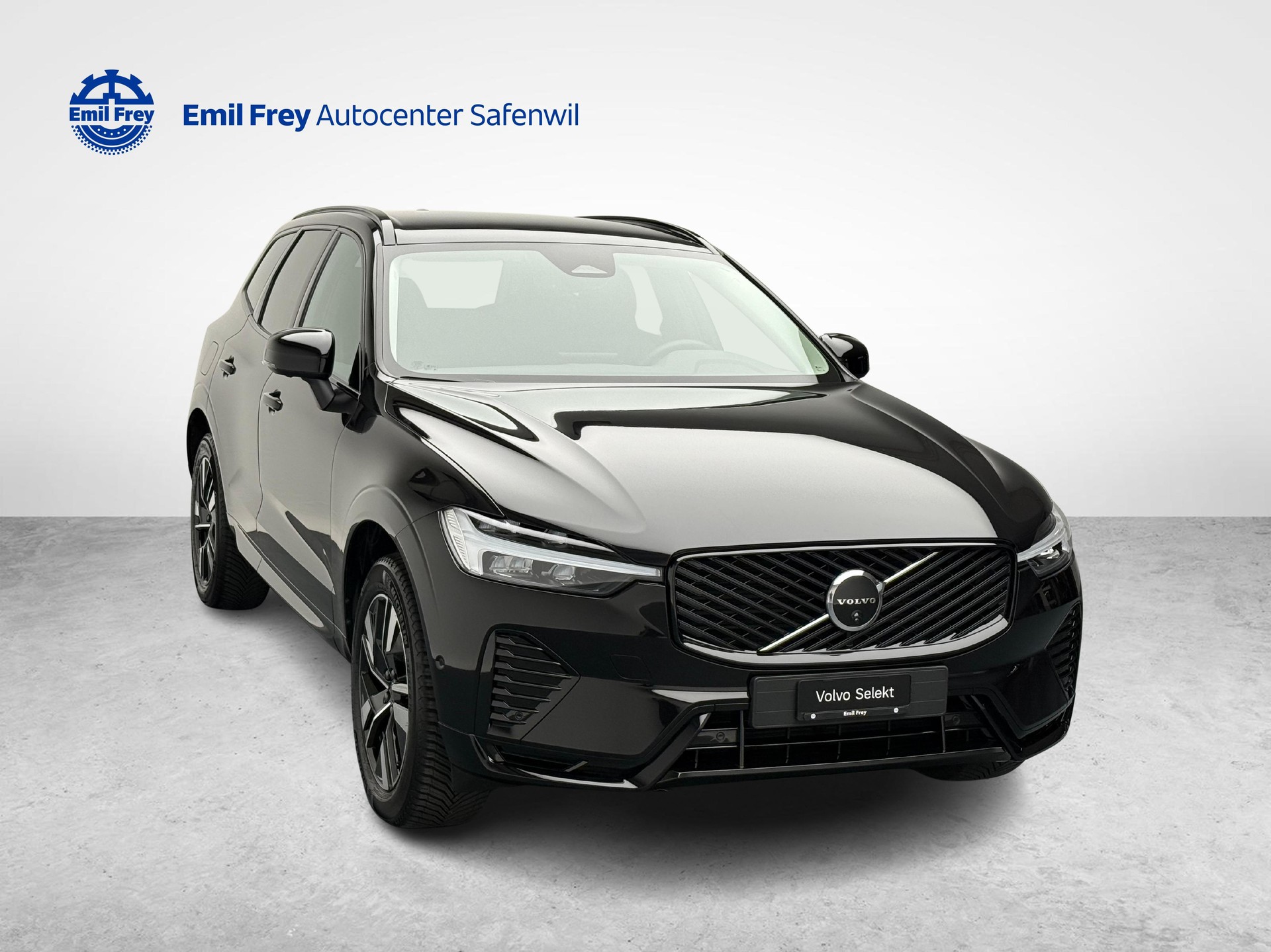 VOLVO XC60 2.0 B5 MH Plus Dark AWD-image-6