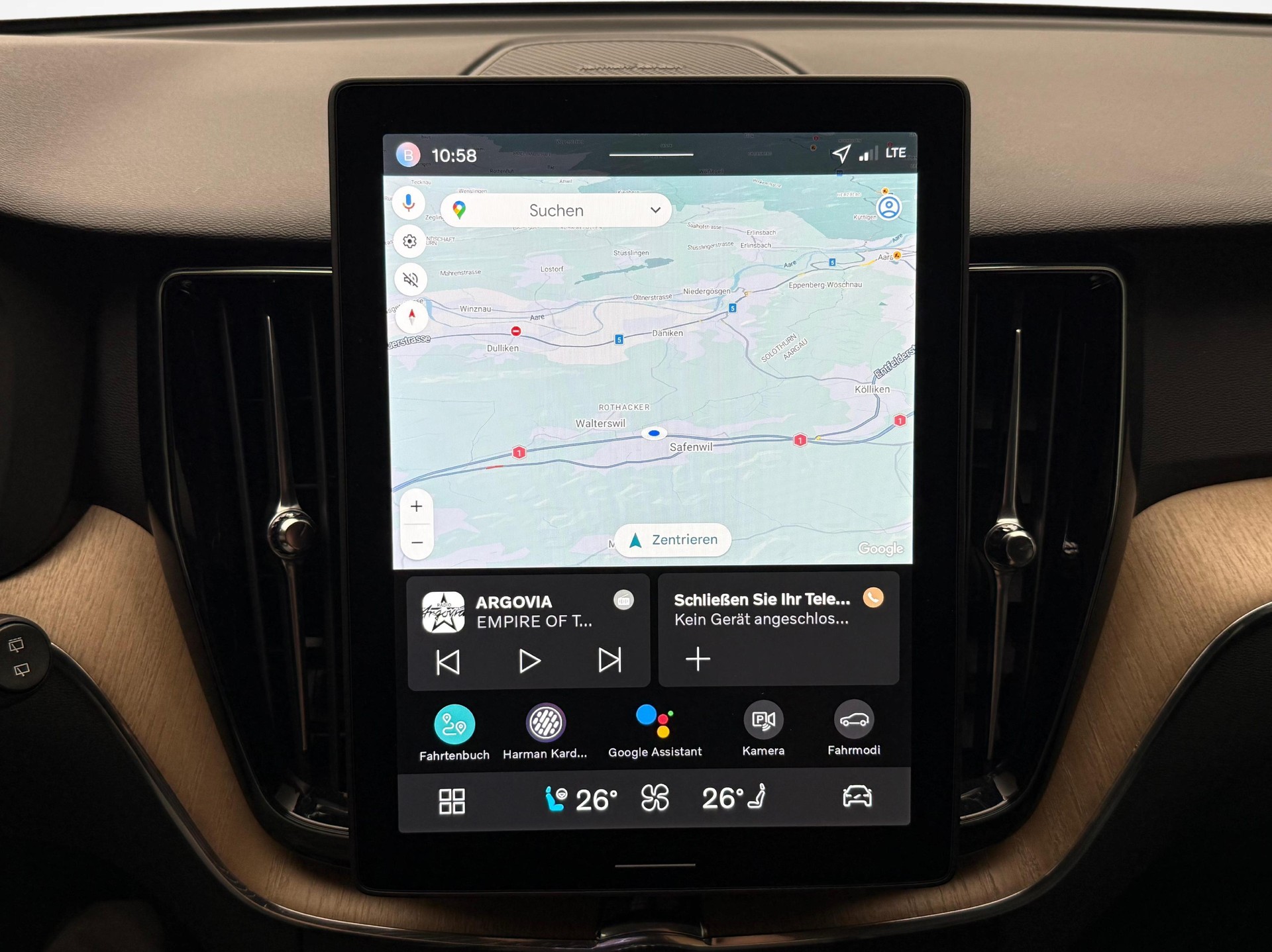 VOLVO XC60 2.0 B5 MH Plus Dark AWD-image-13